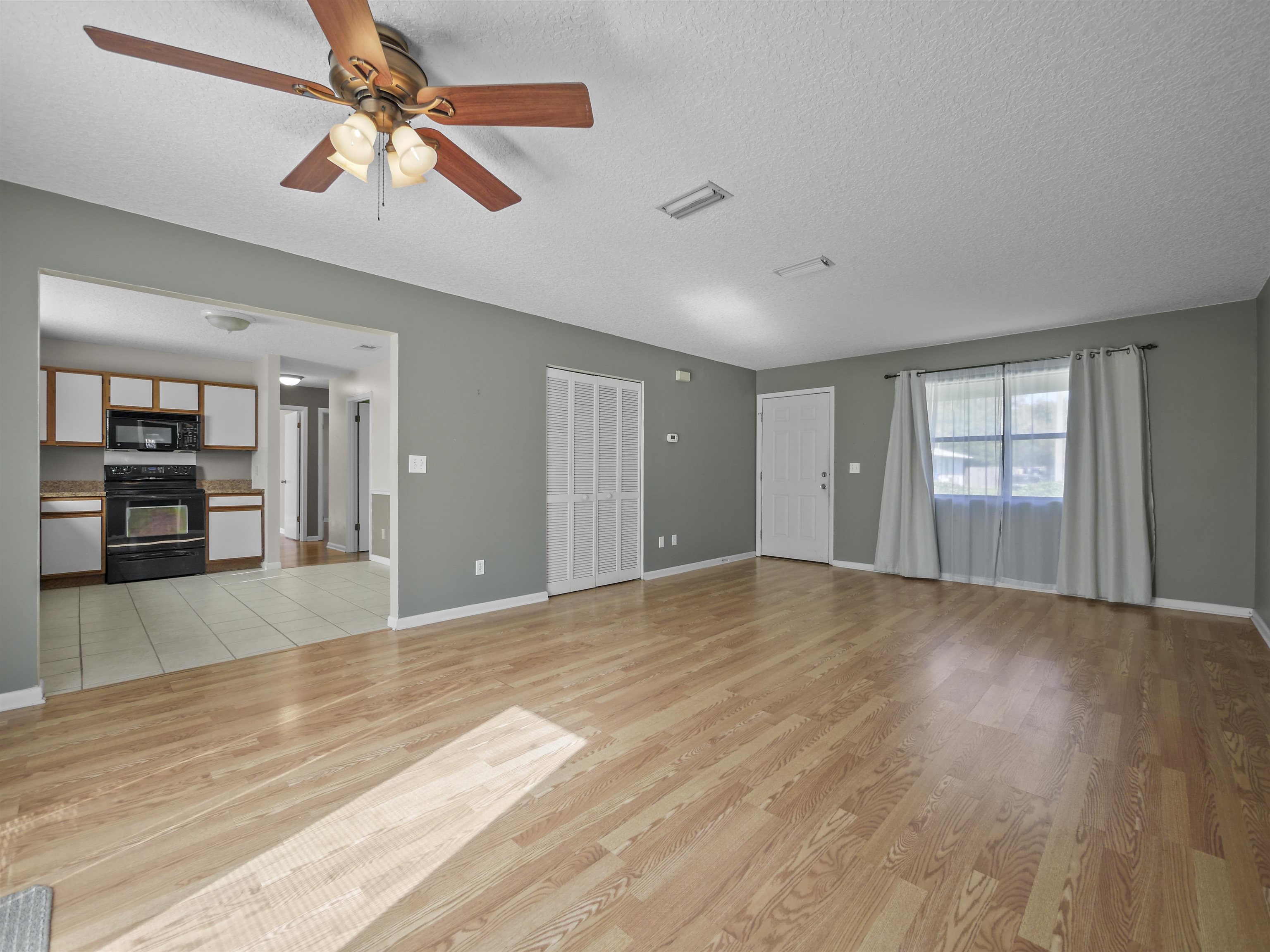 1211 Fort Peyton Dr