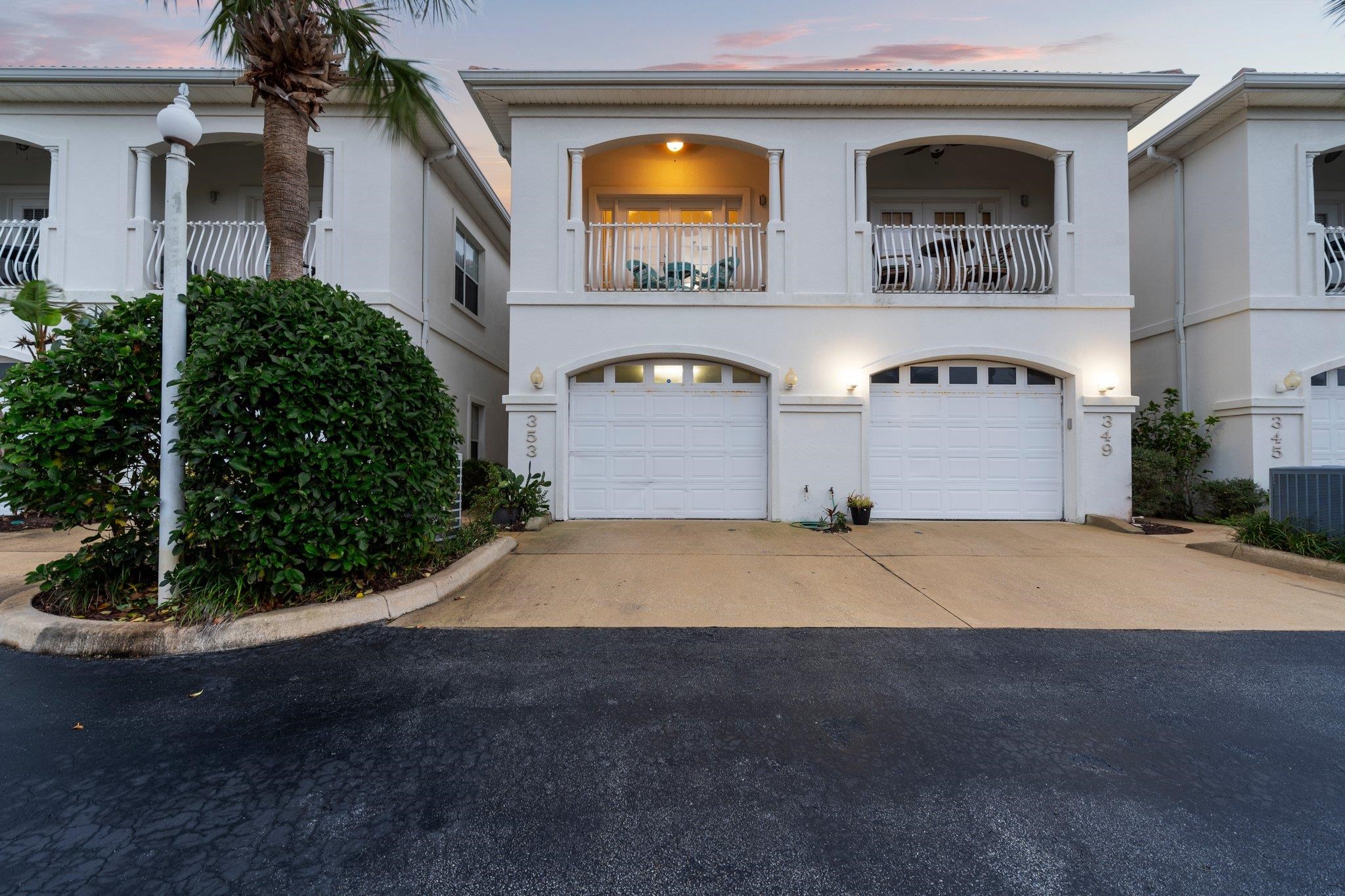 353 Royal Caribbean Ct