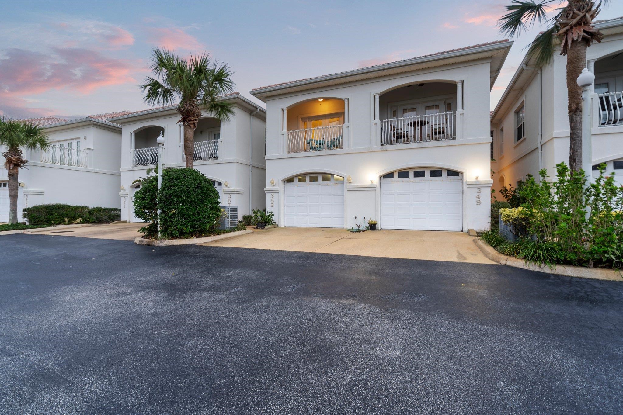 353 Royal Caribbean Ct