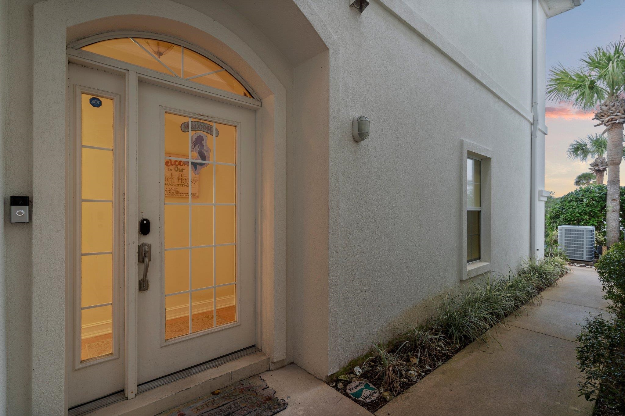 353 Royal Caribbean Ct