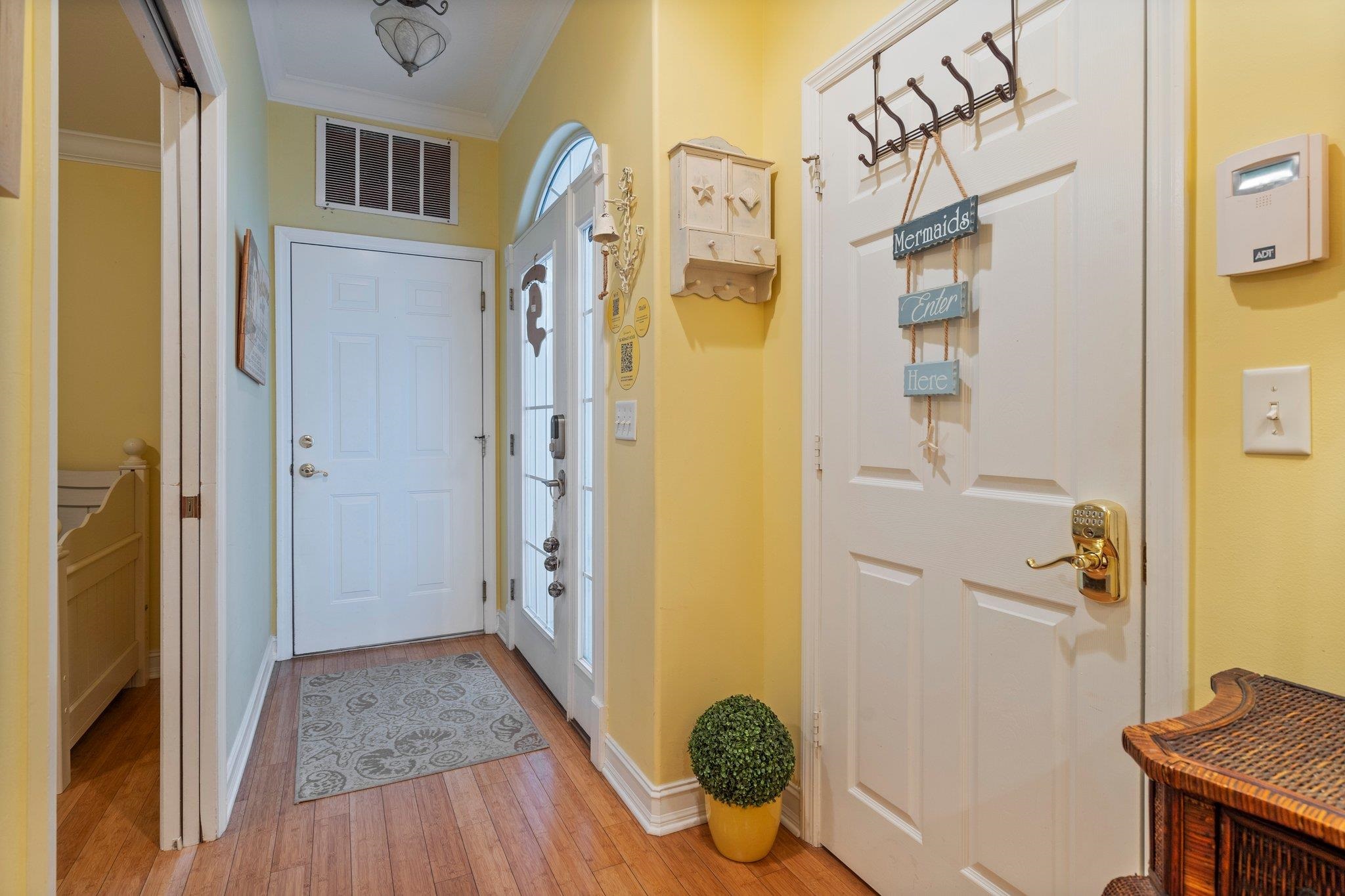 353 Royal Caribbean Ct