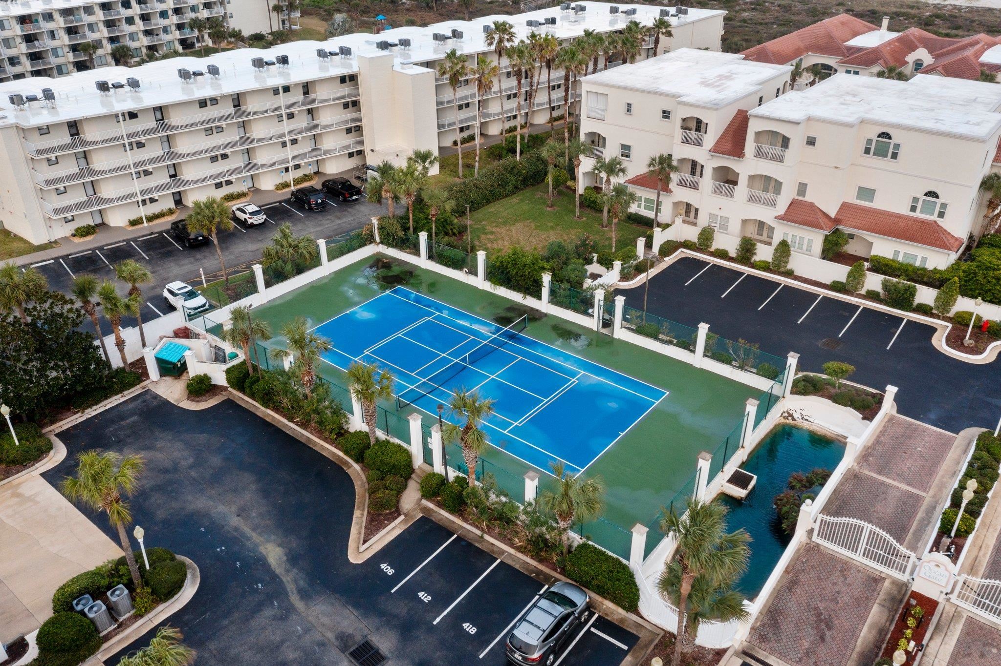 353 Royal Caribbean Ct