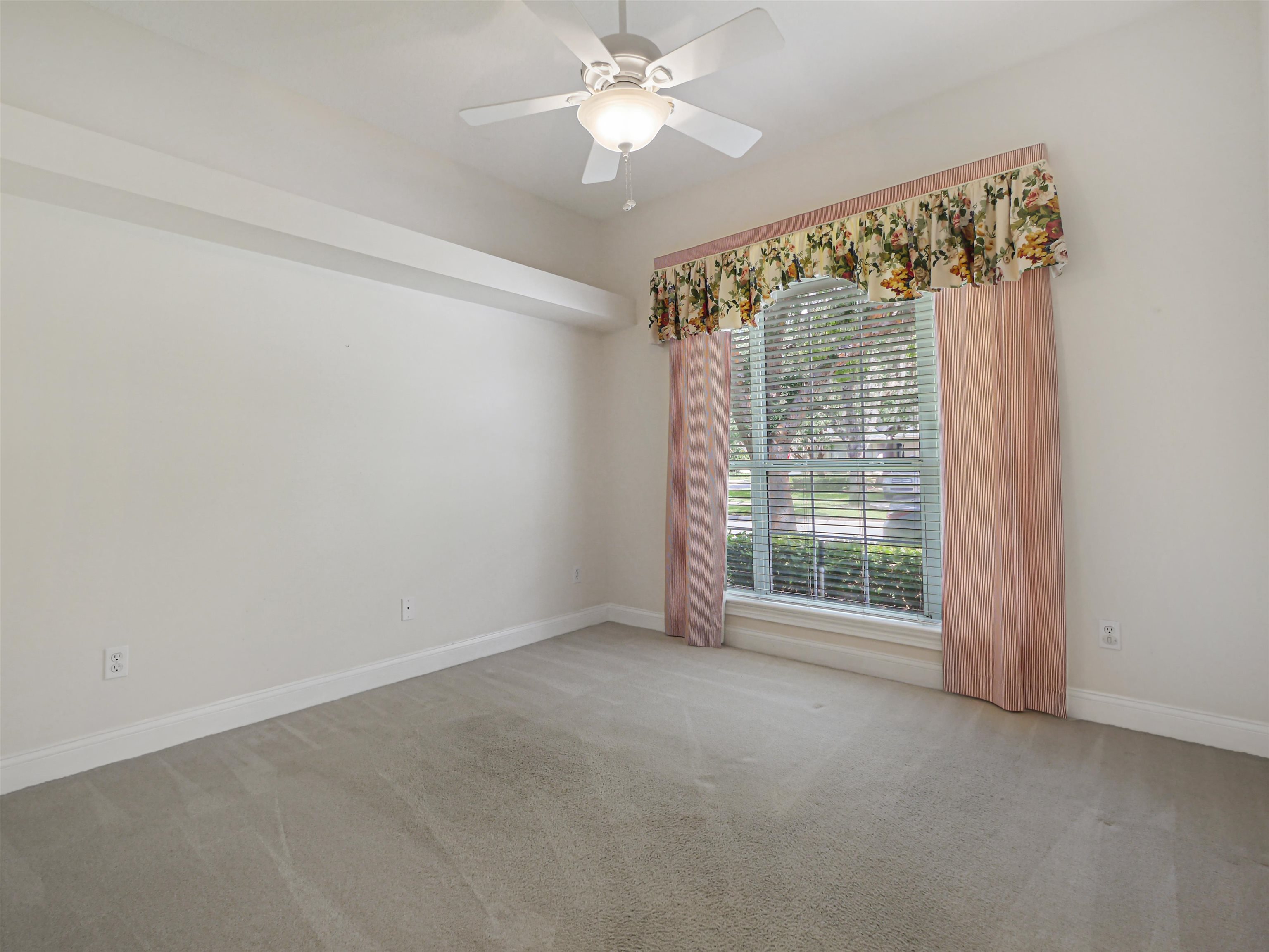 125 Saint Andrews Place Dr