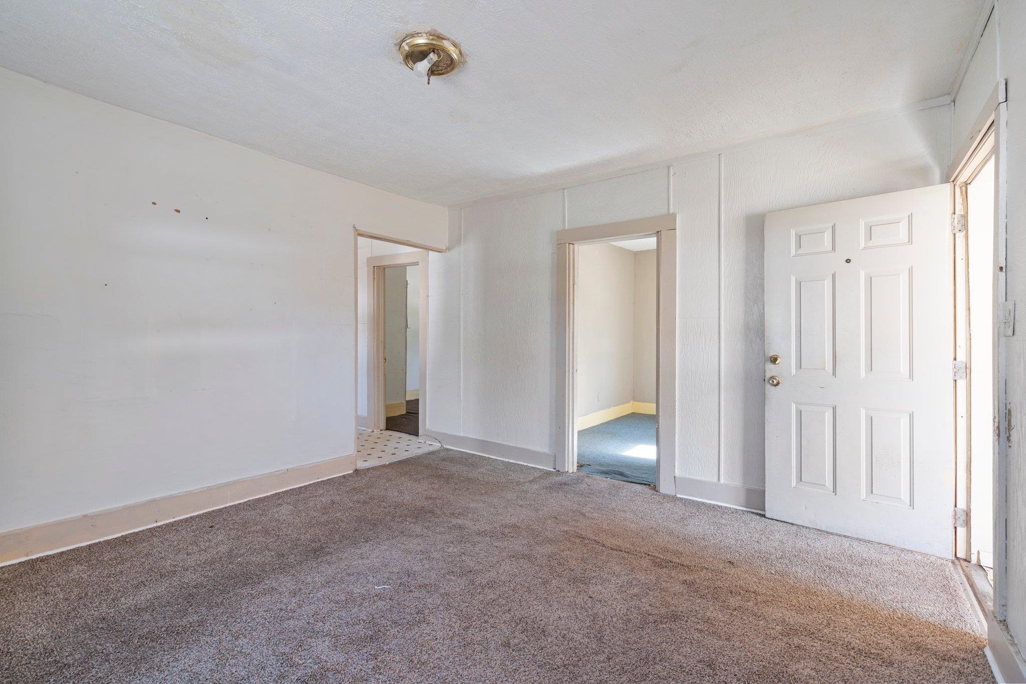 946 Pearl St