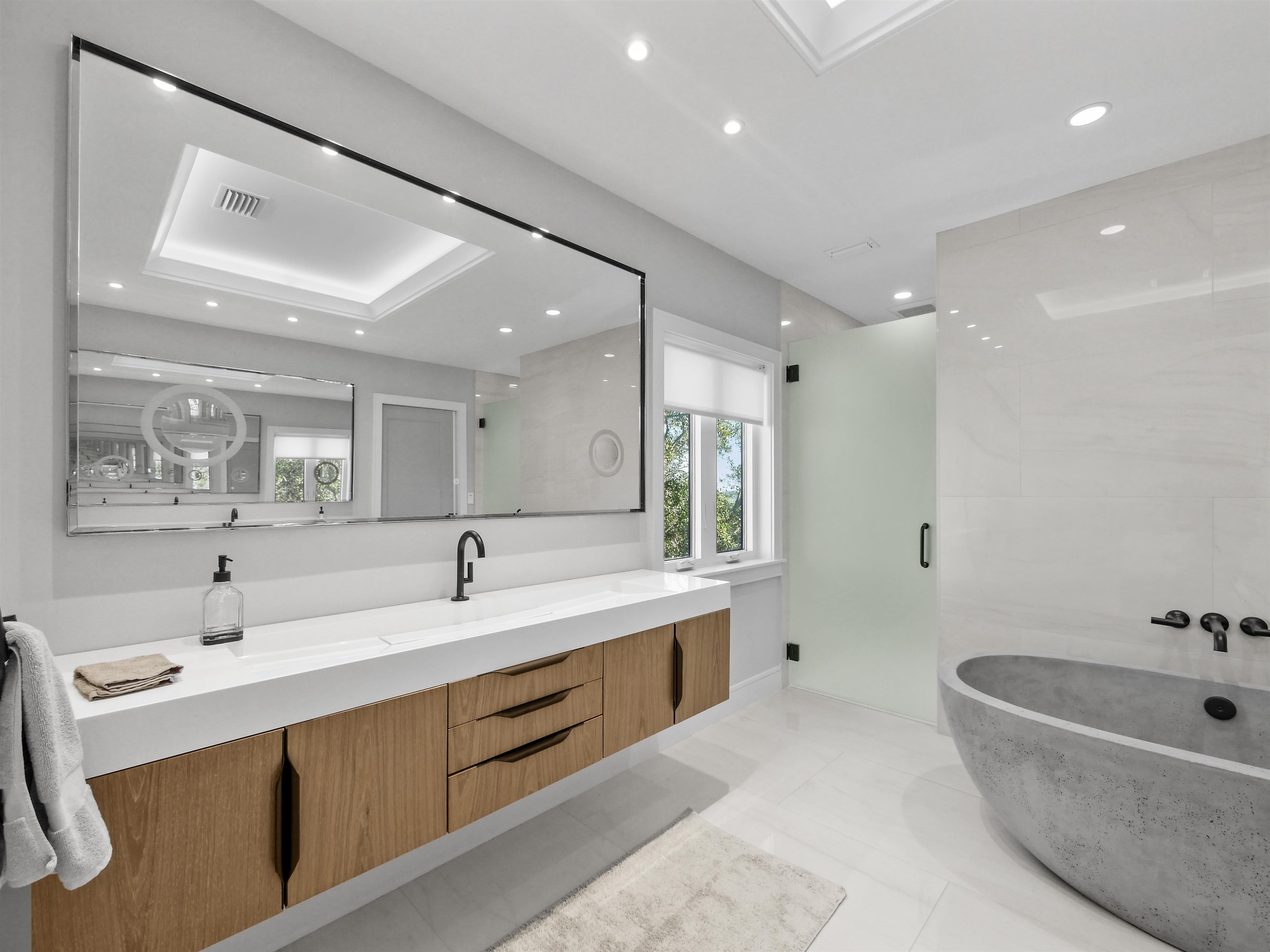 3417 Lands End Dr