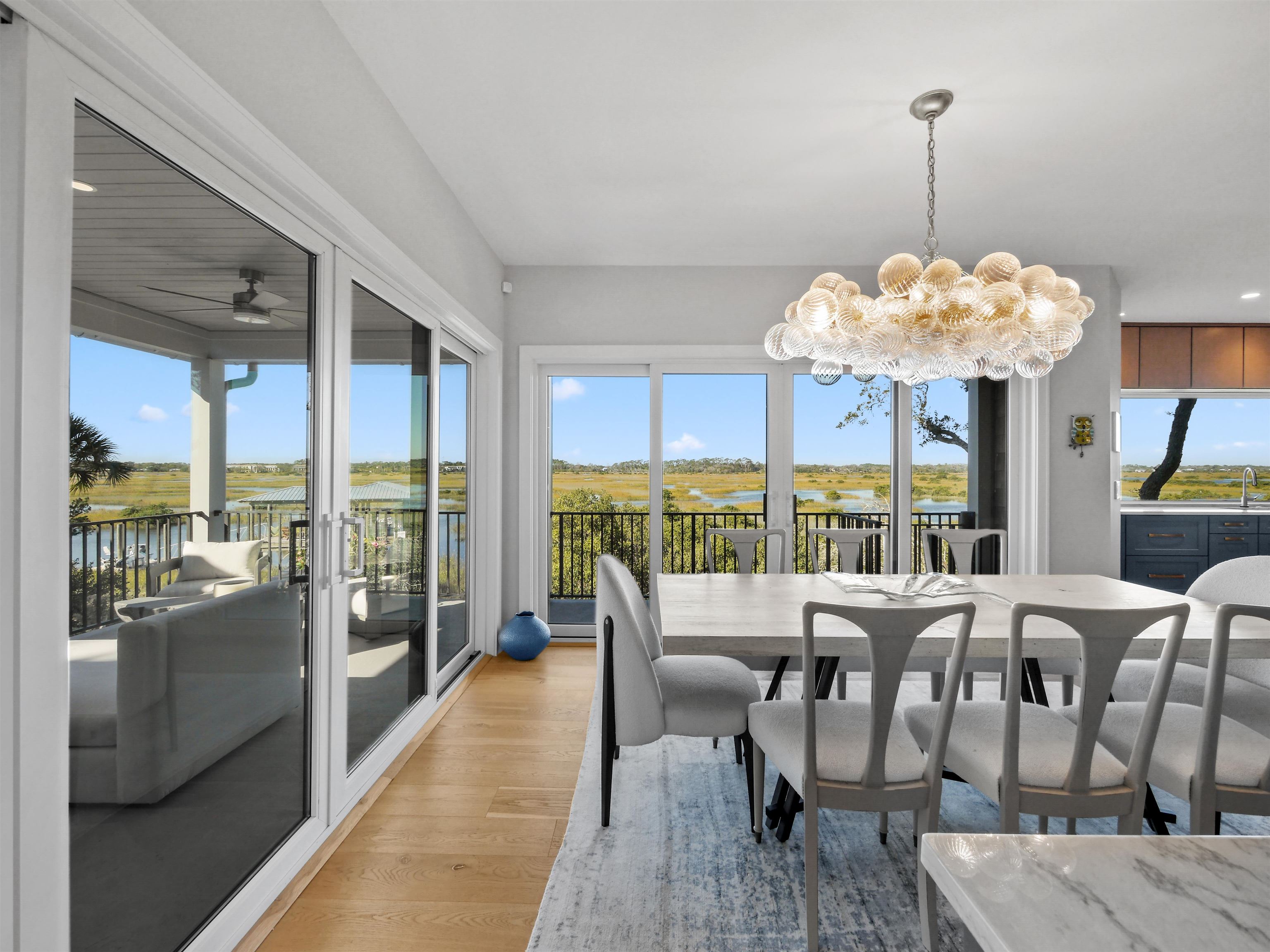 3417 Lands End Dr
