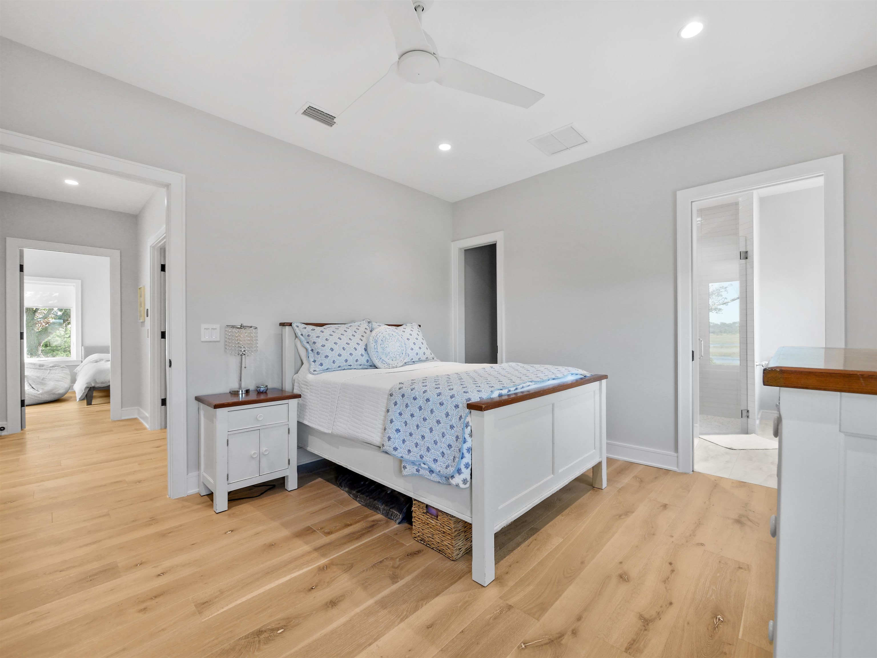 3417 Lands End Dr