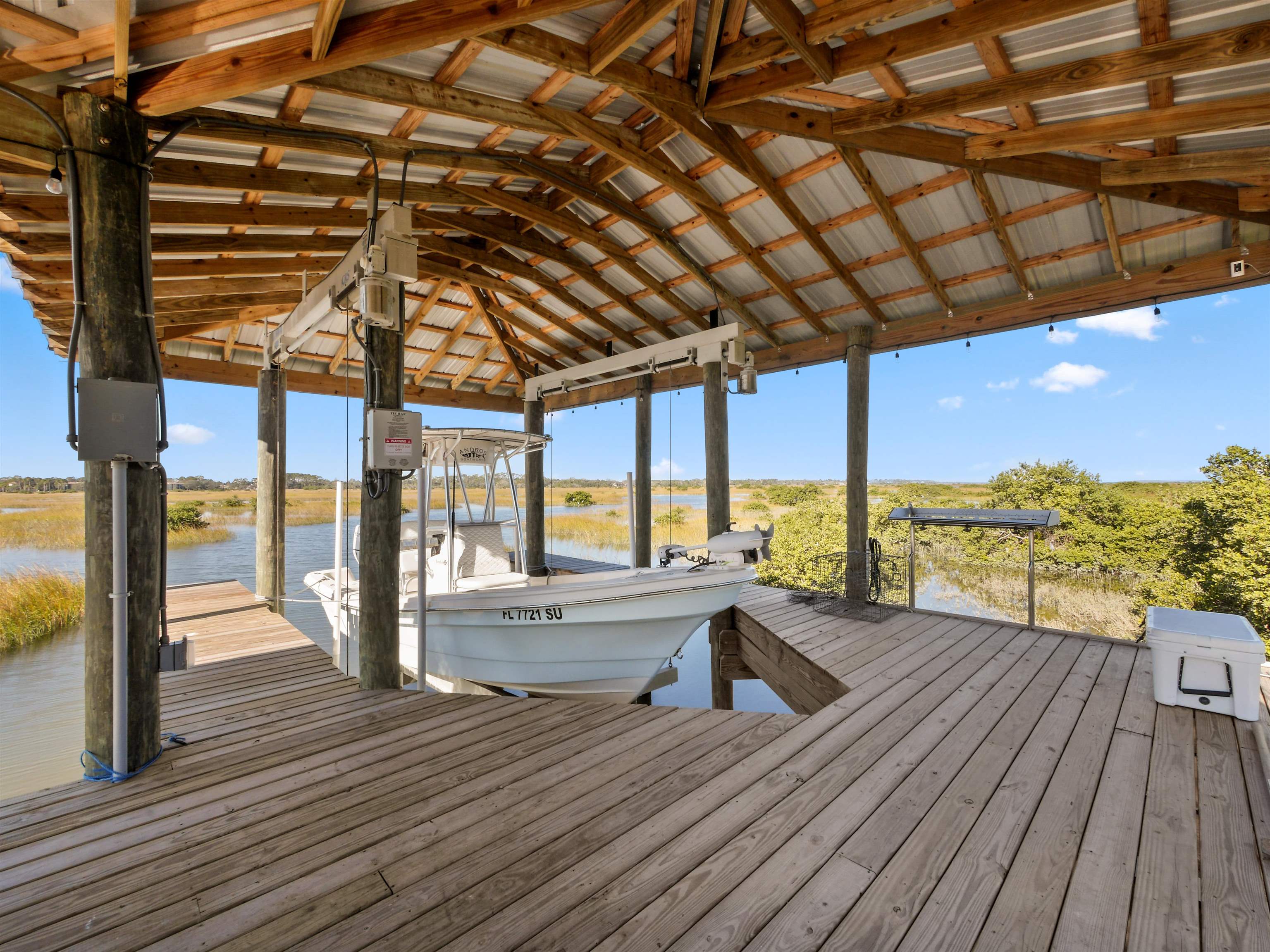3417 Lands End Dr