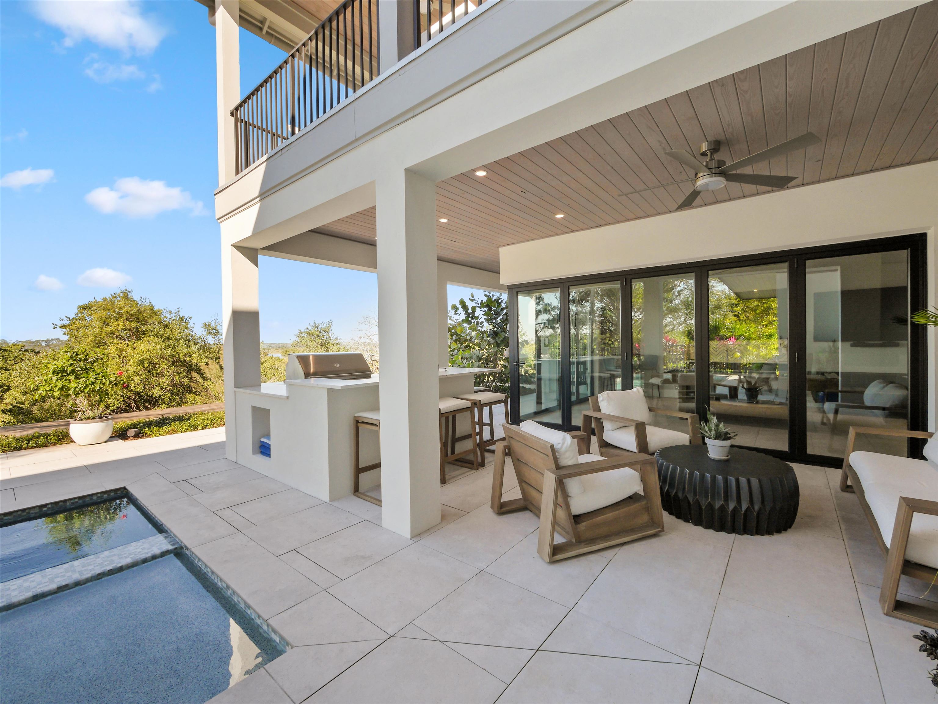 3417 Lands End Dr