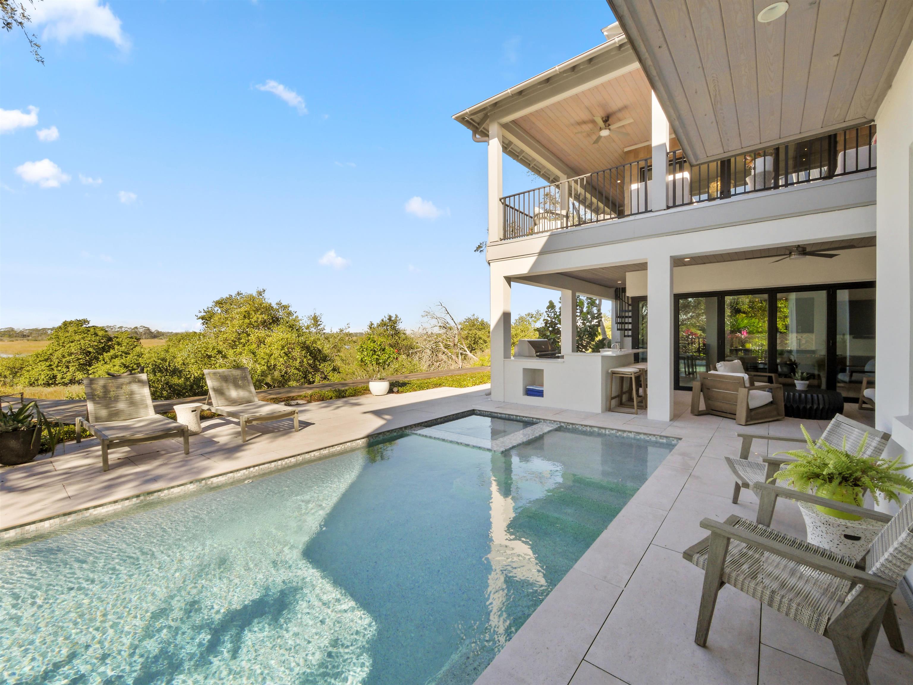 3417 Lands End Dr