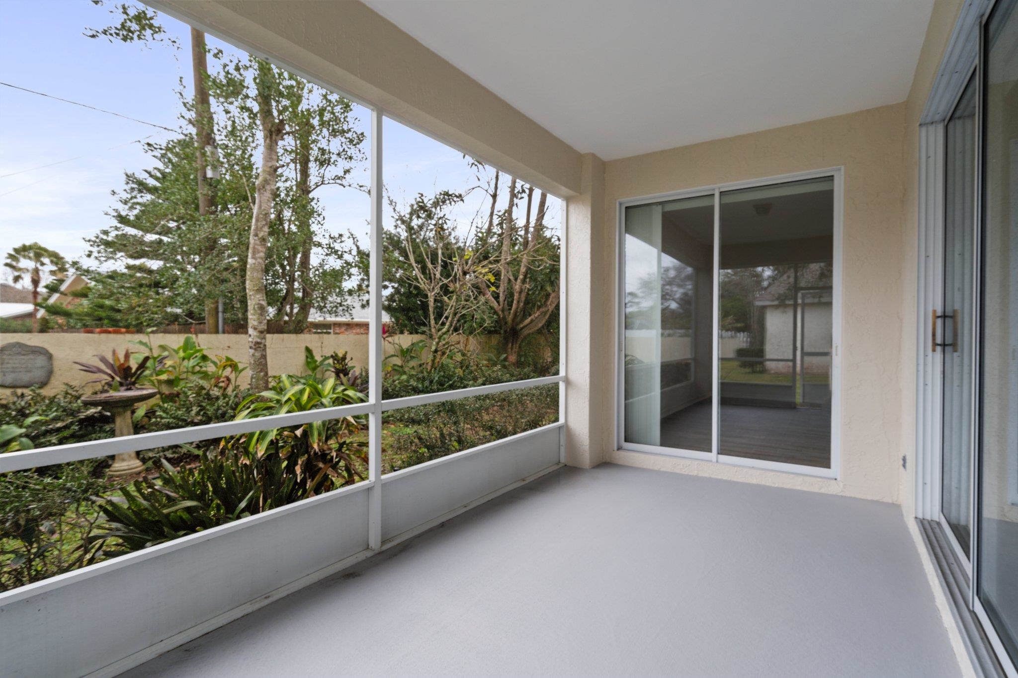 166 Lions Gate Dr