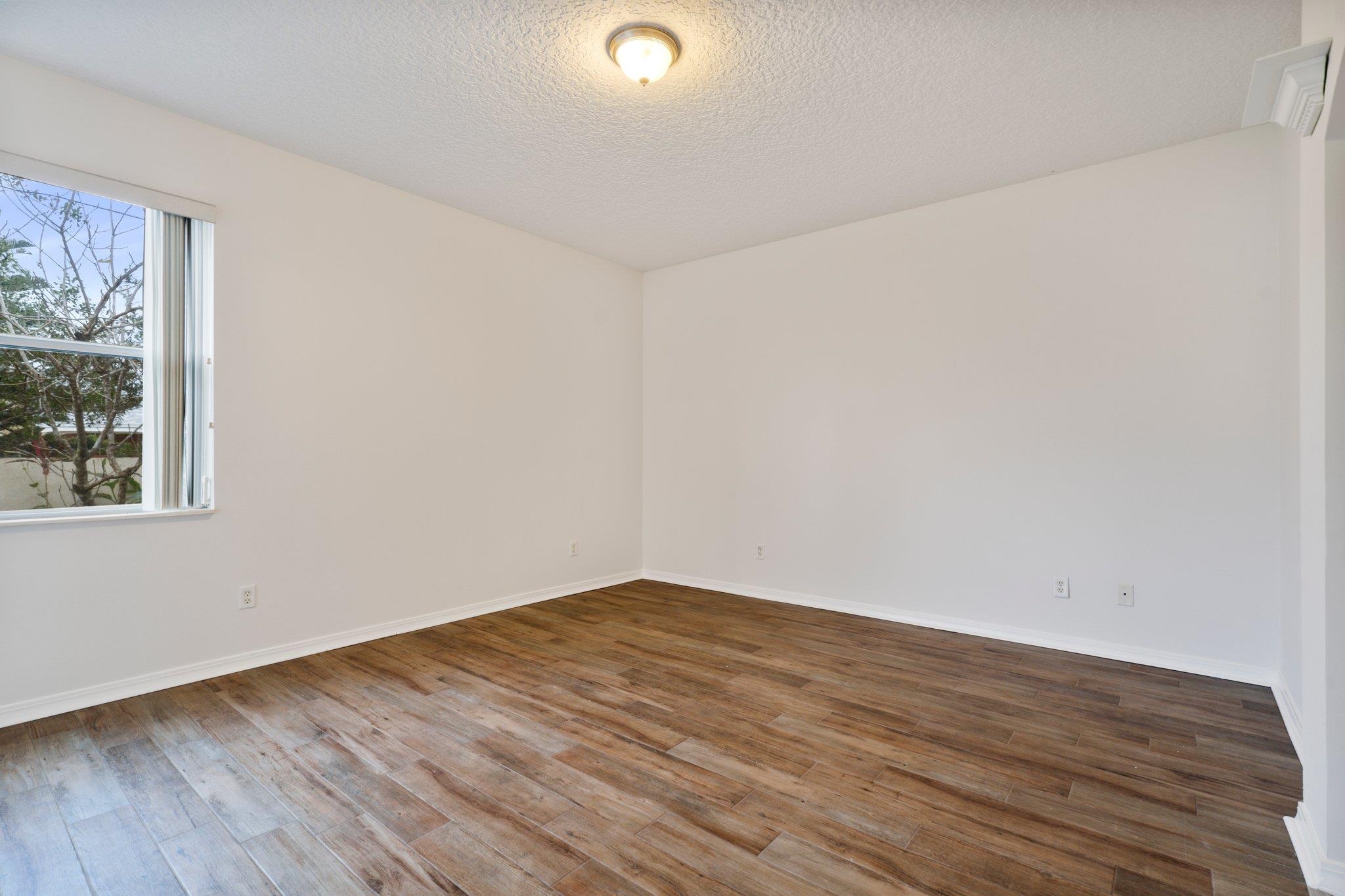 166 Lions Gate Dr
