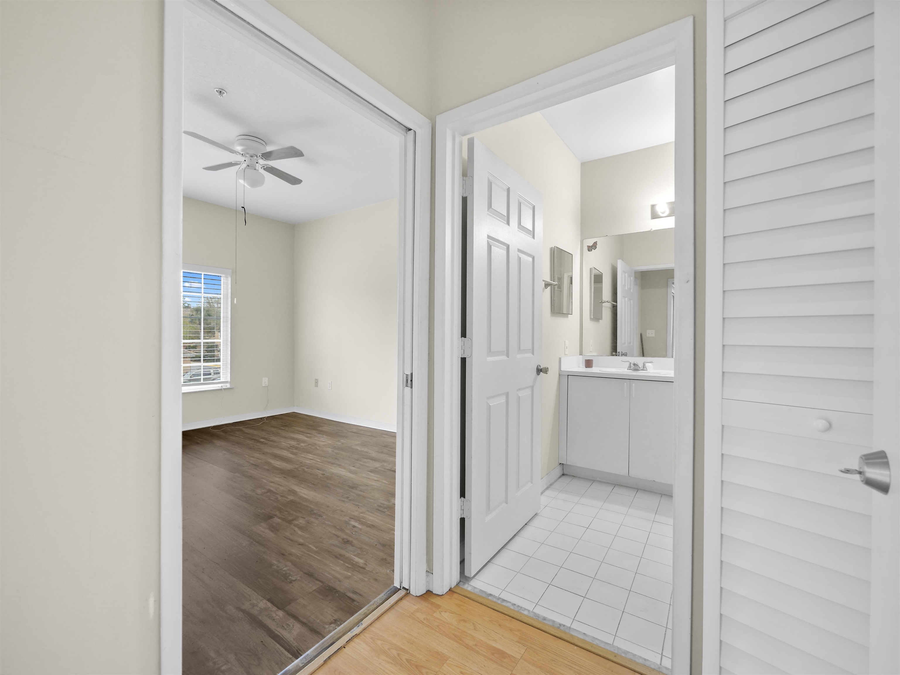 560 Florida Club Blvd Unit: 207