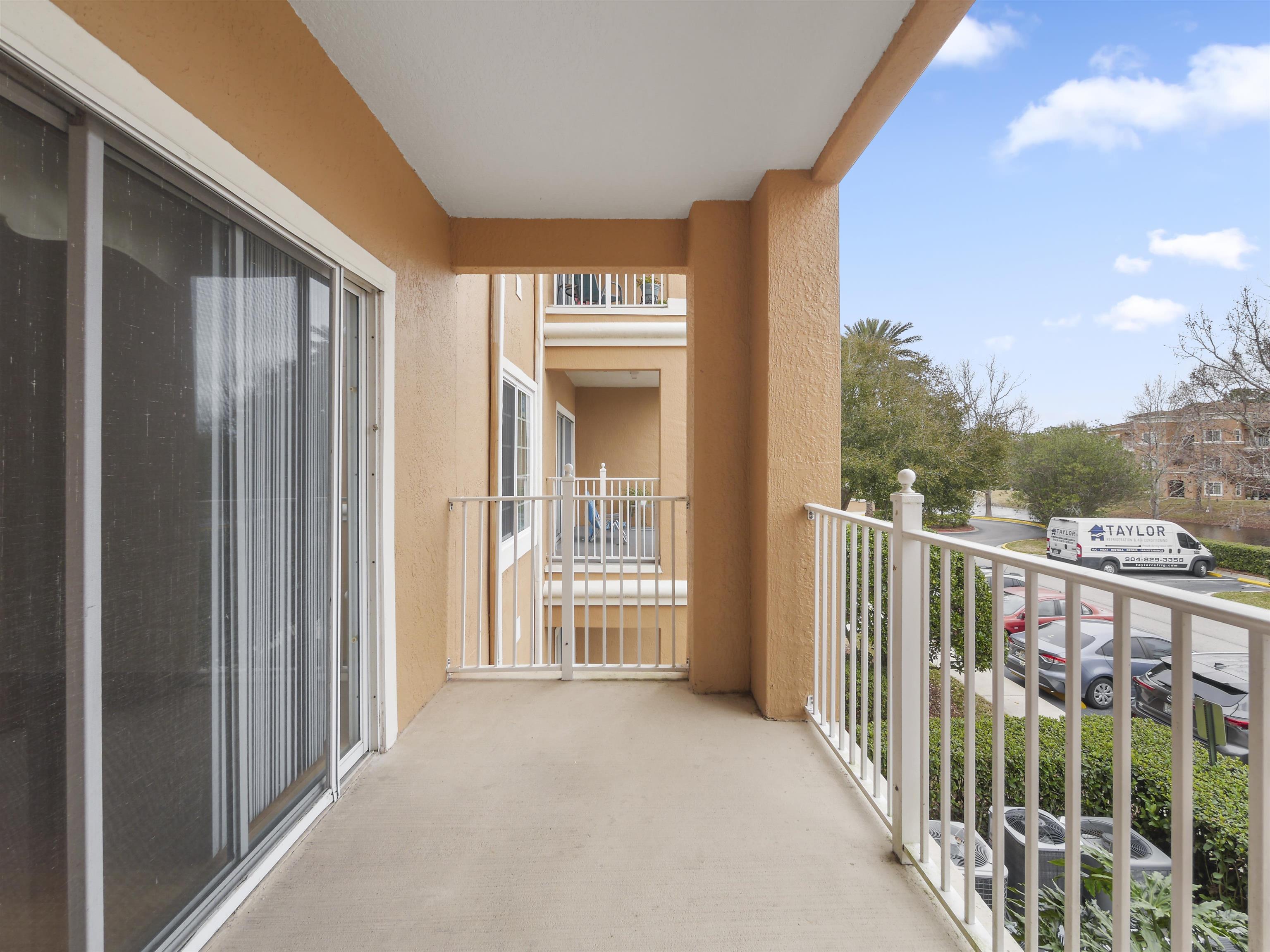 560 Florida Club Blvd Unit: 207