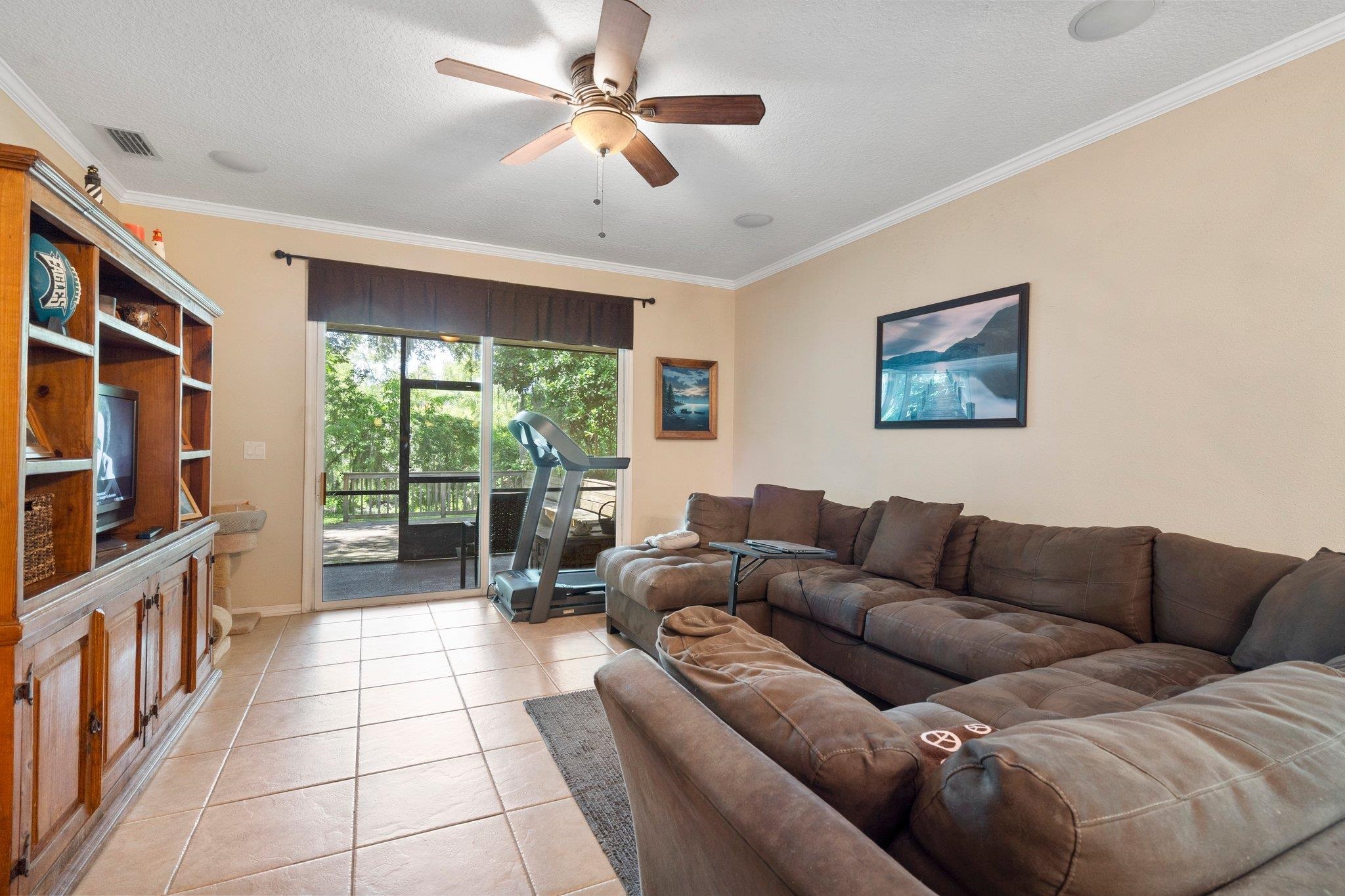 1012 Saltwater Cir