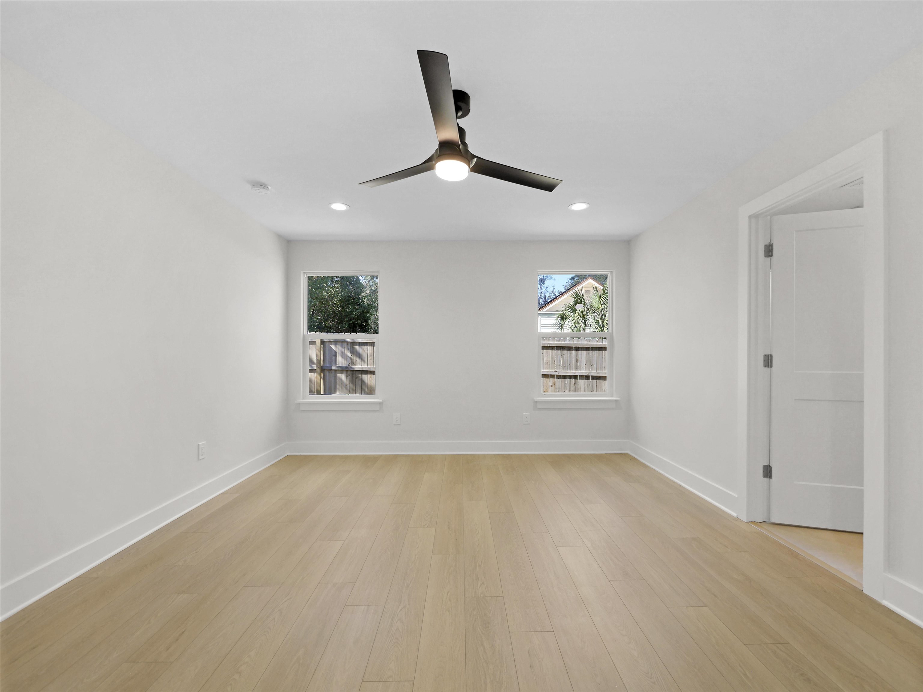 16 Sidney St