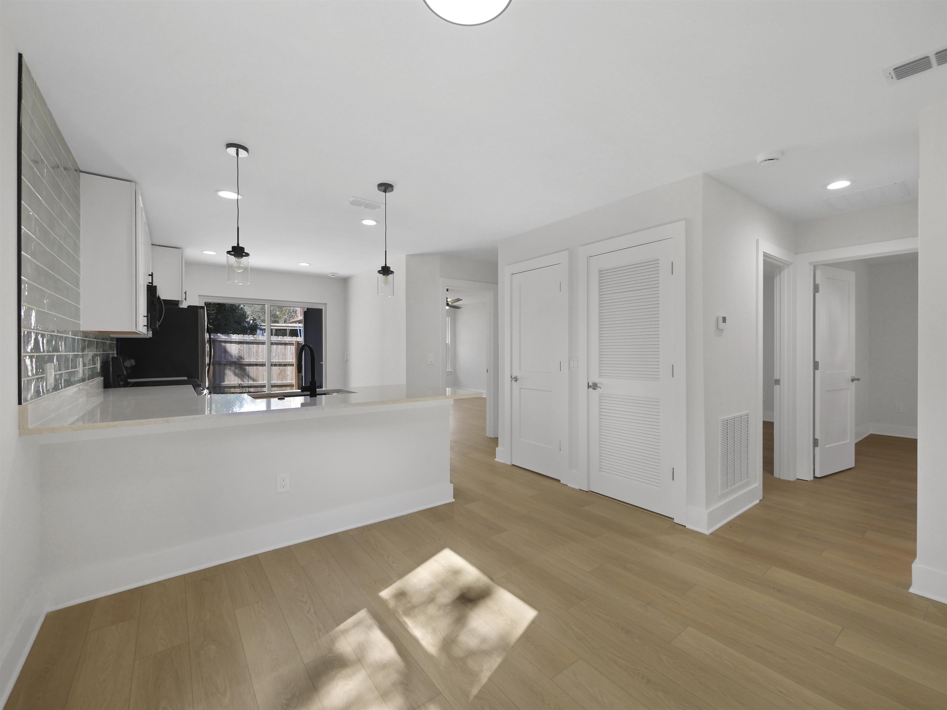 16 Sidney St
