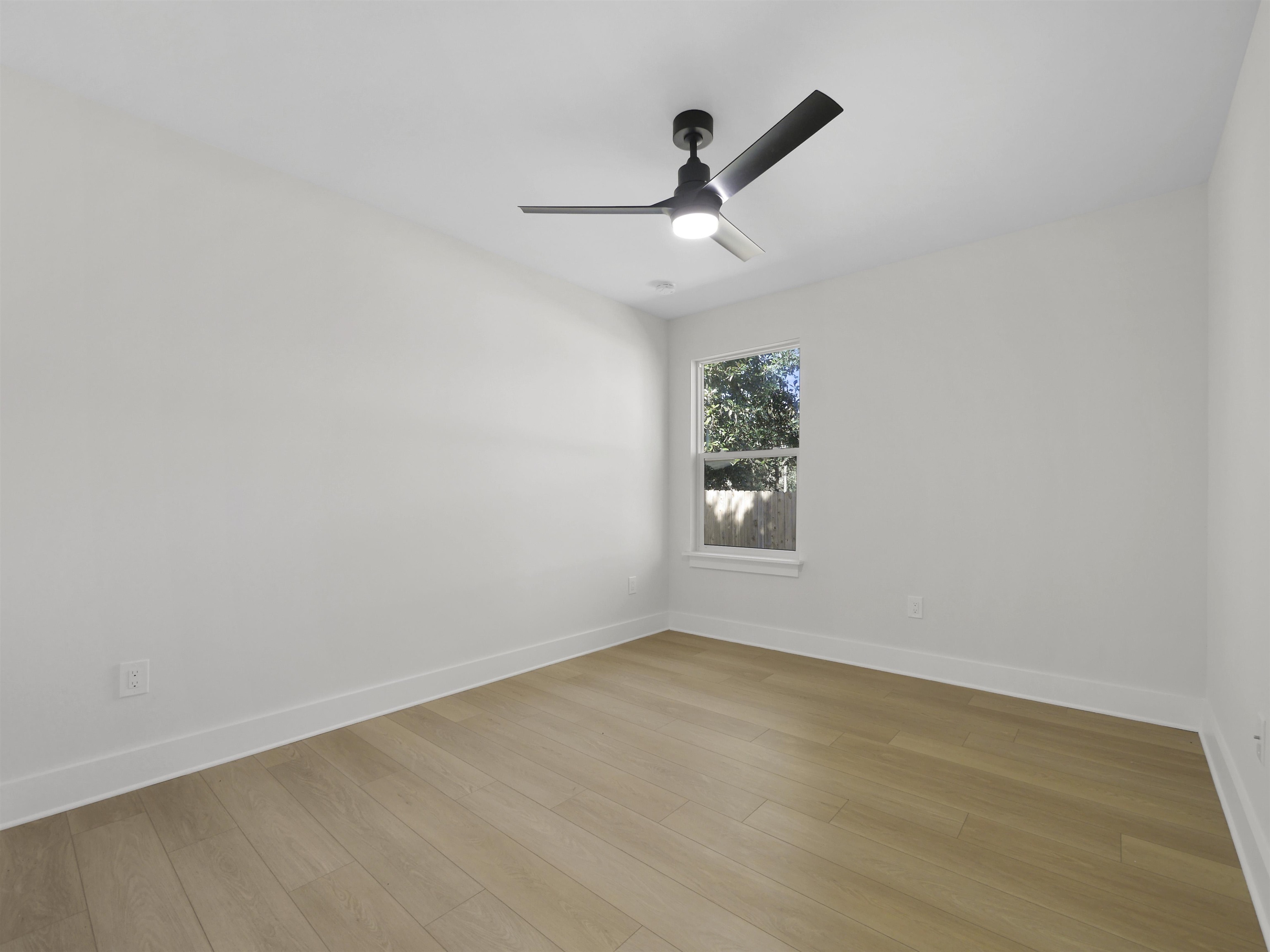 16 Sidney St