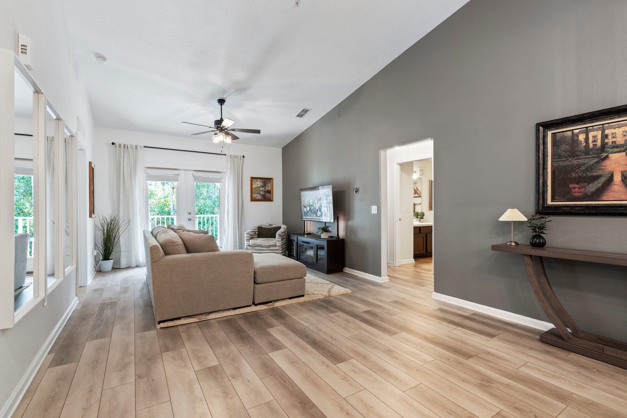 2121 Golden Lake Loop