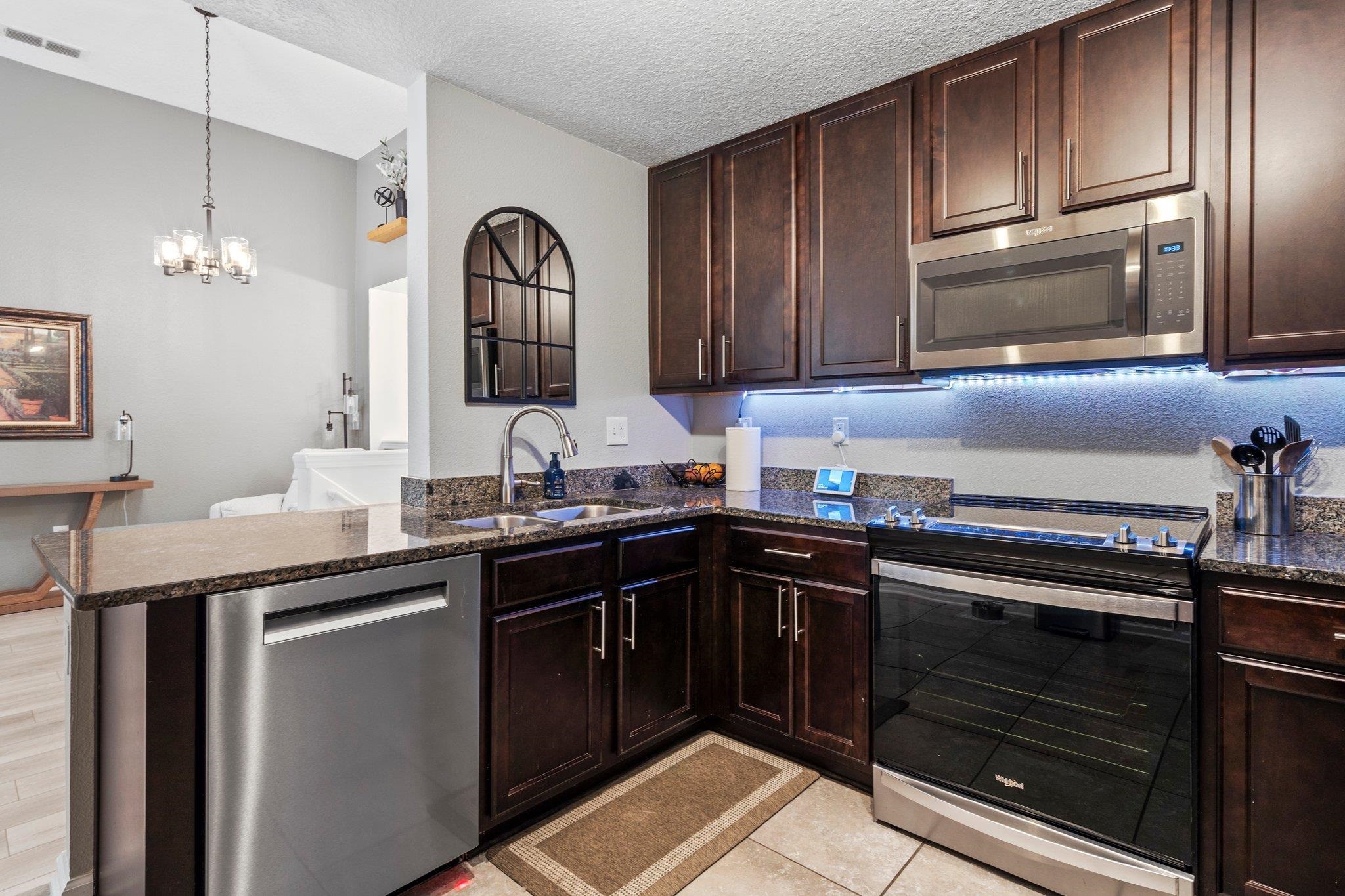 2121 Golden Lake Loop