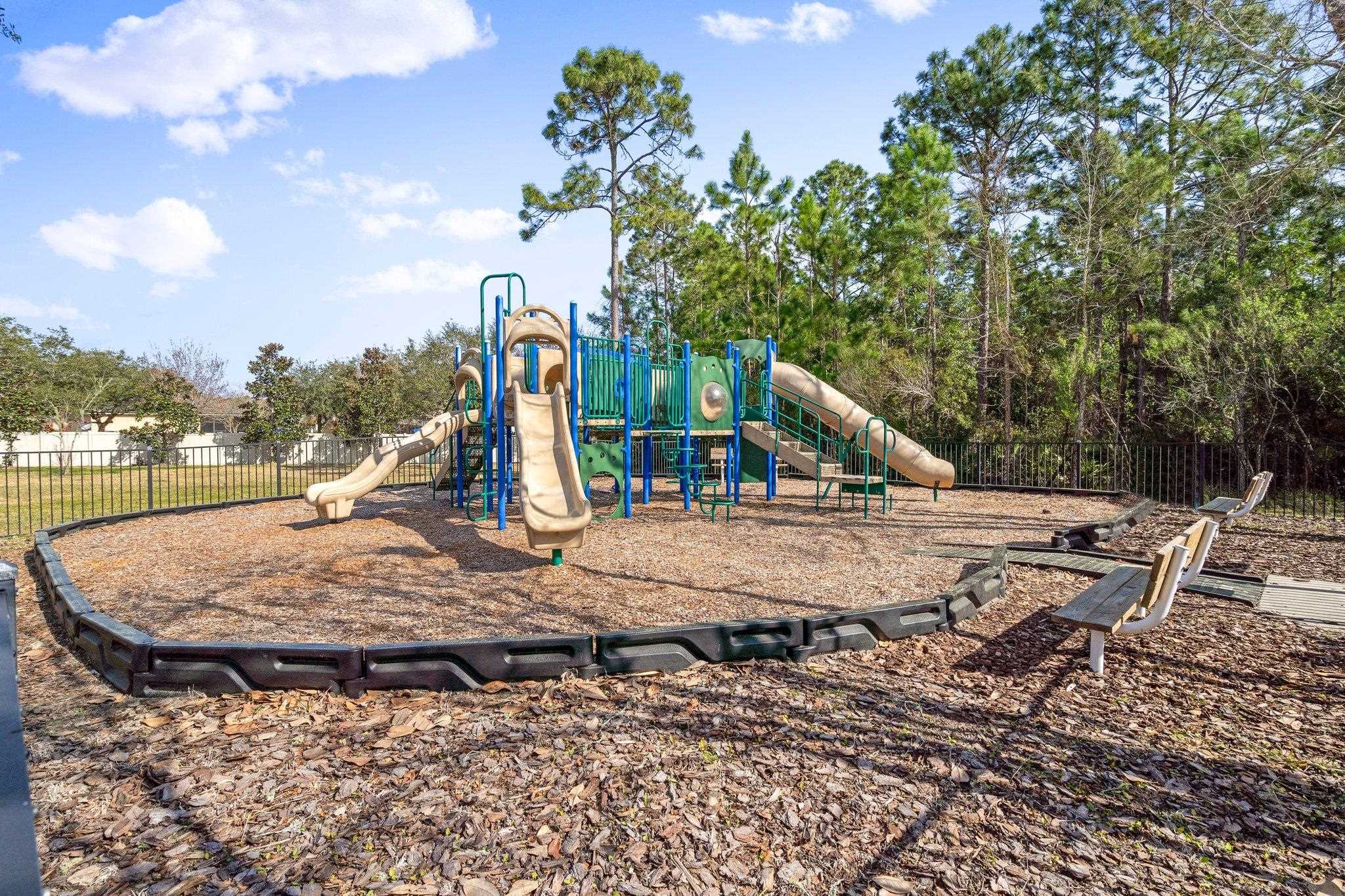 2121 Golden Lake Loop