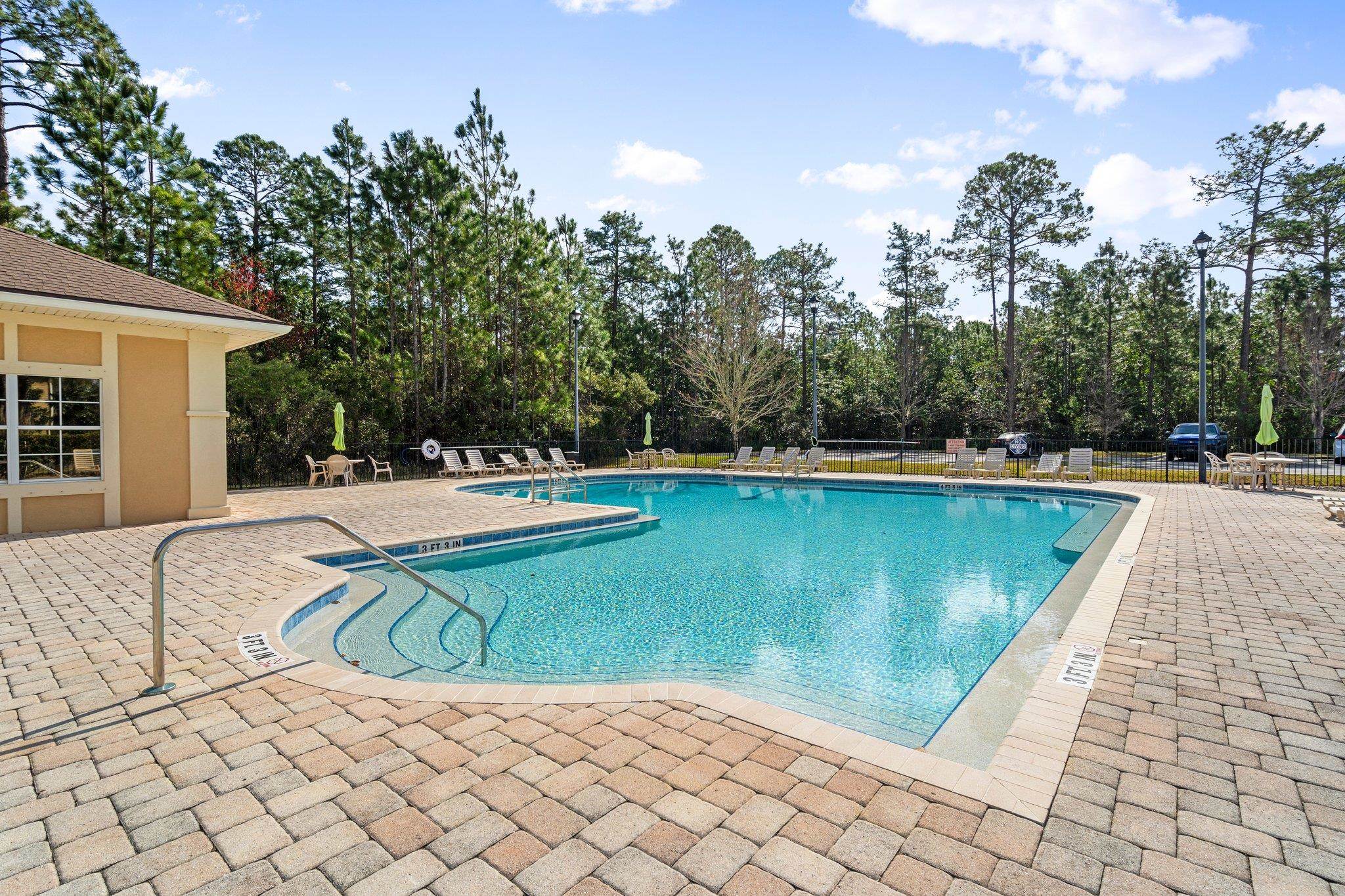 2121 Golden Lake Loop