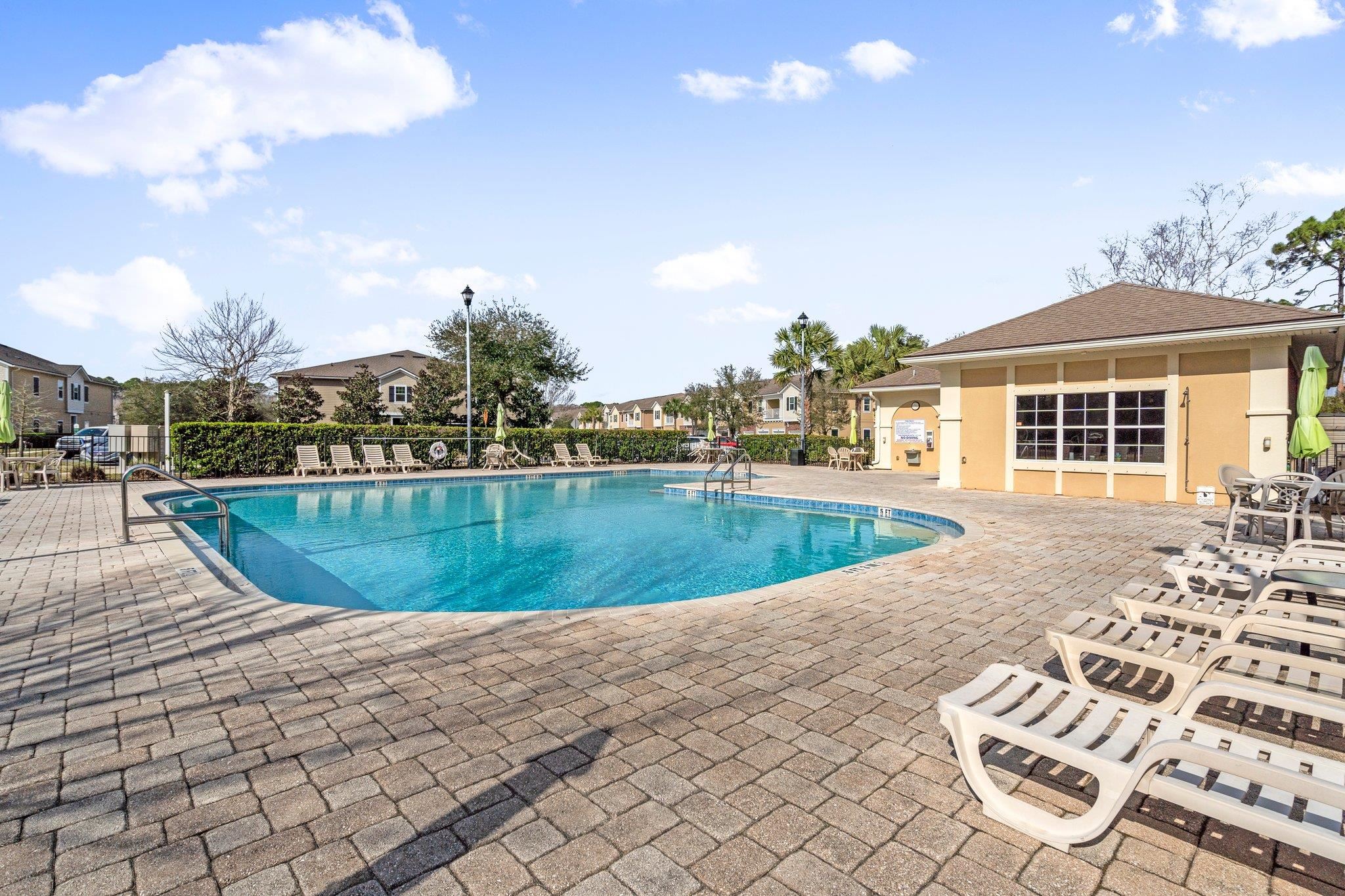 2121 Golden Lake Loop