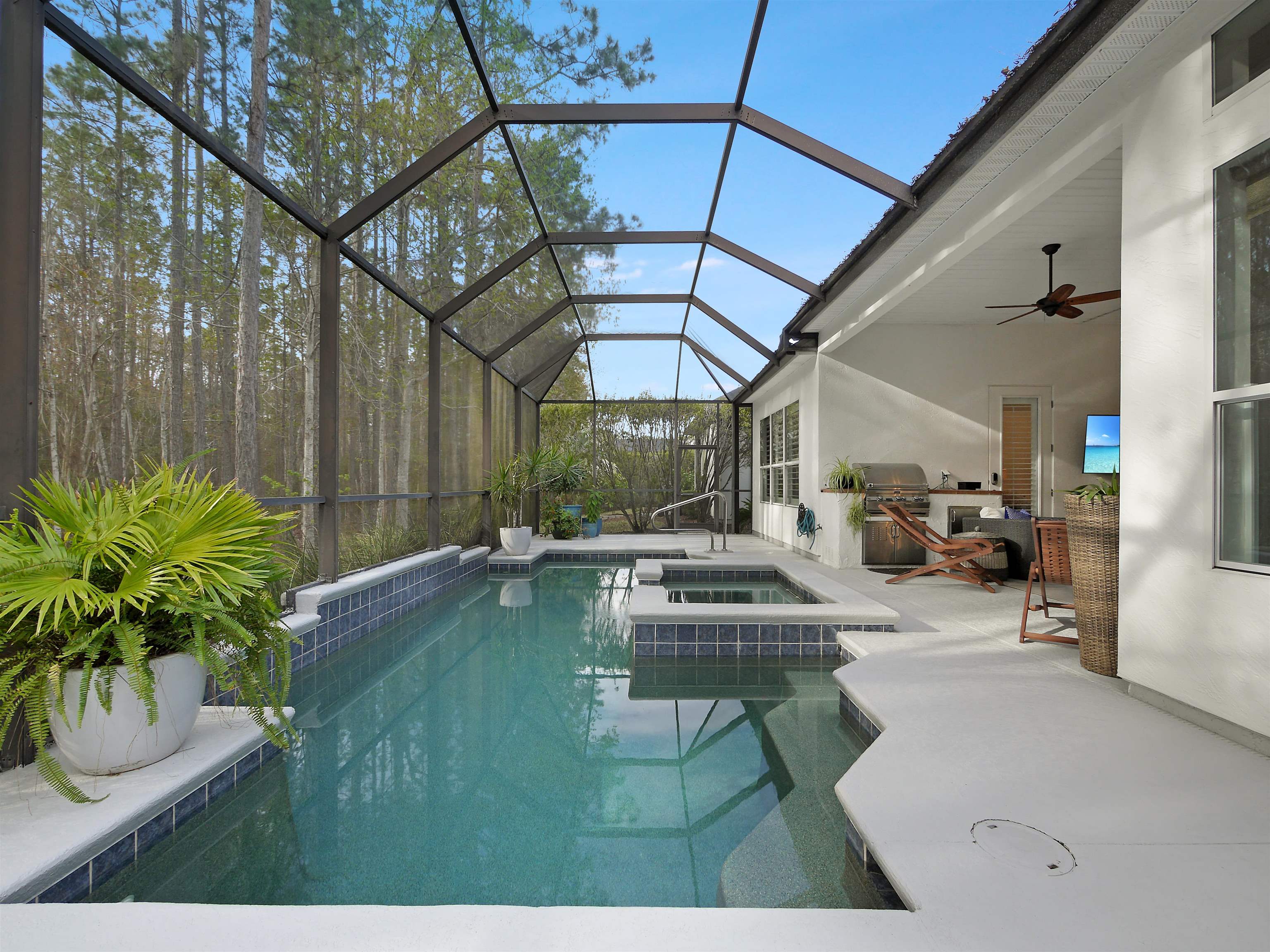 1161 Inverness Dr