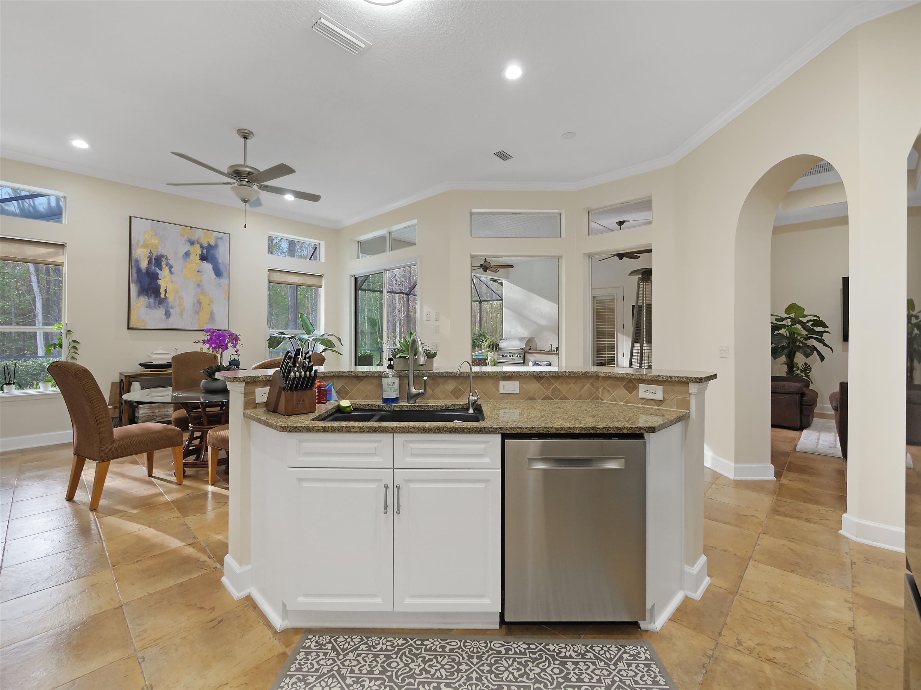 1161 Inverness Dr