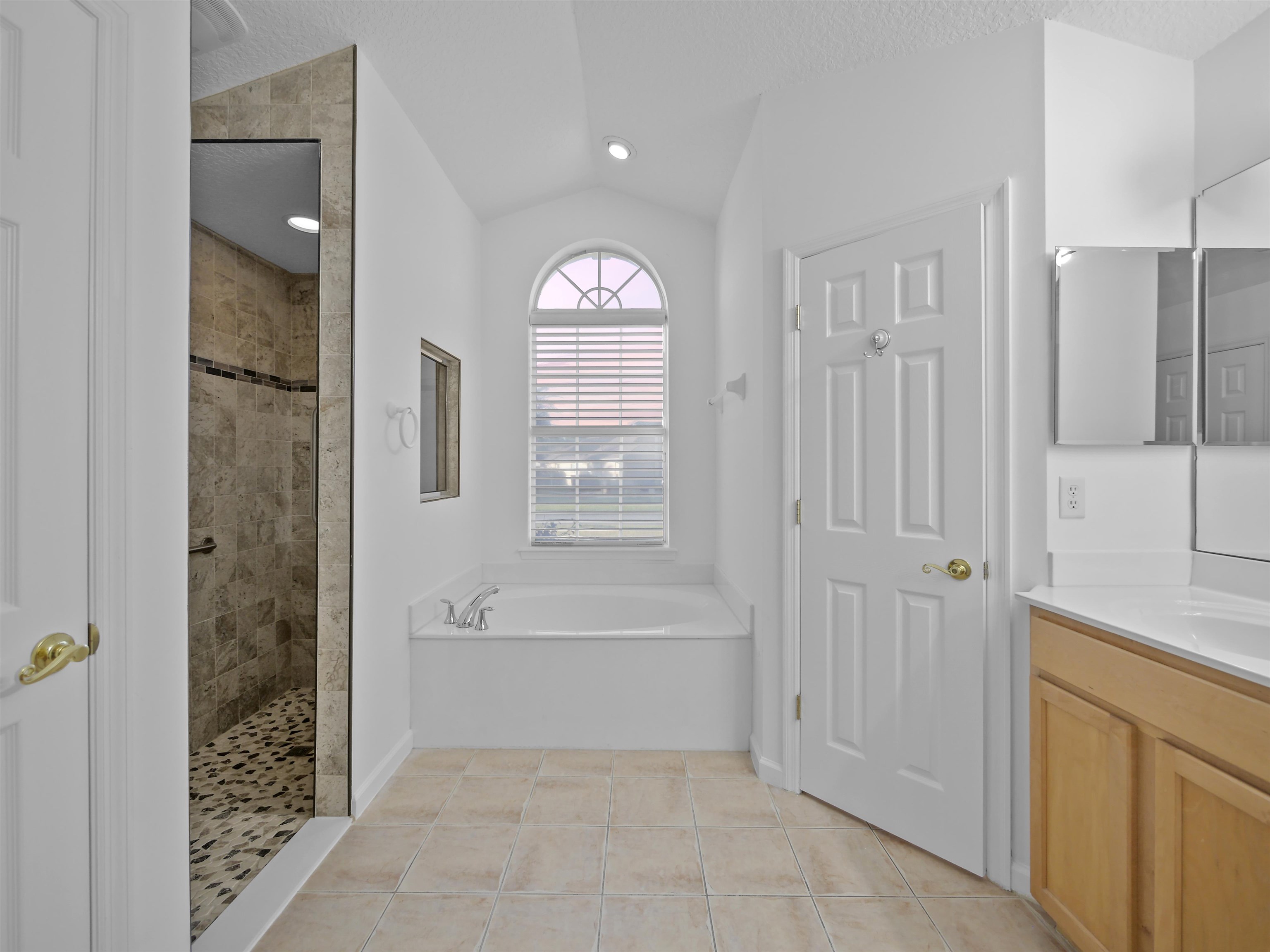 109 Hondo Dr