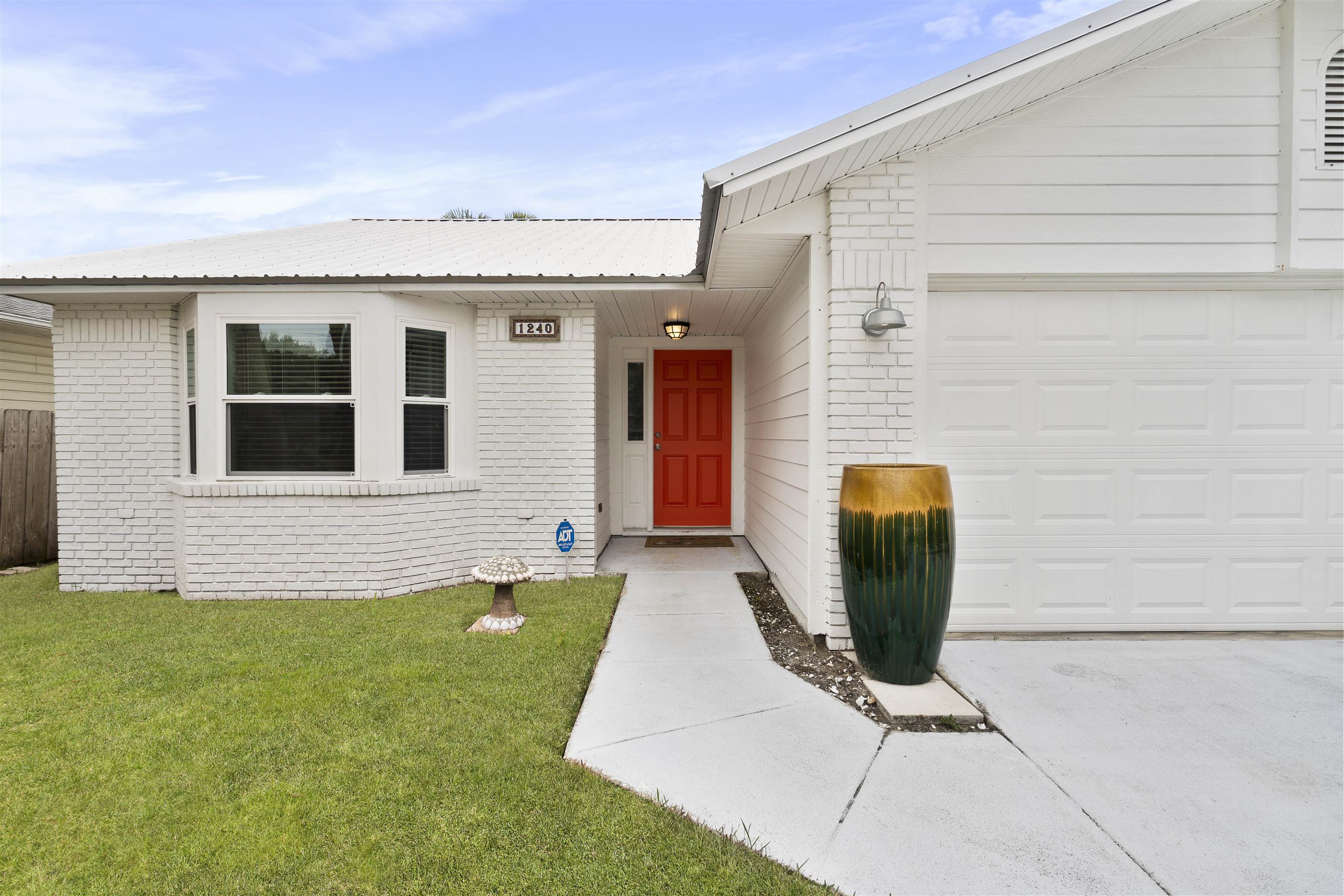 1240 S Flagler Ave