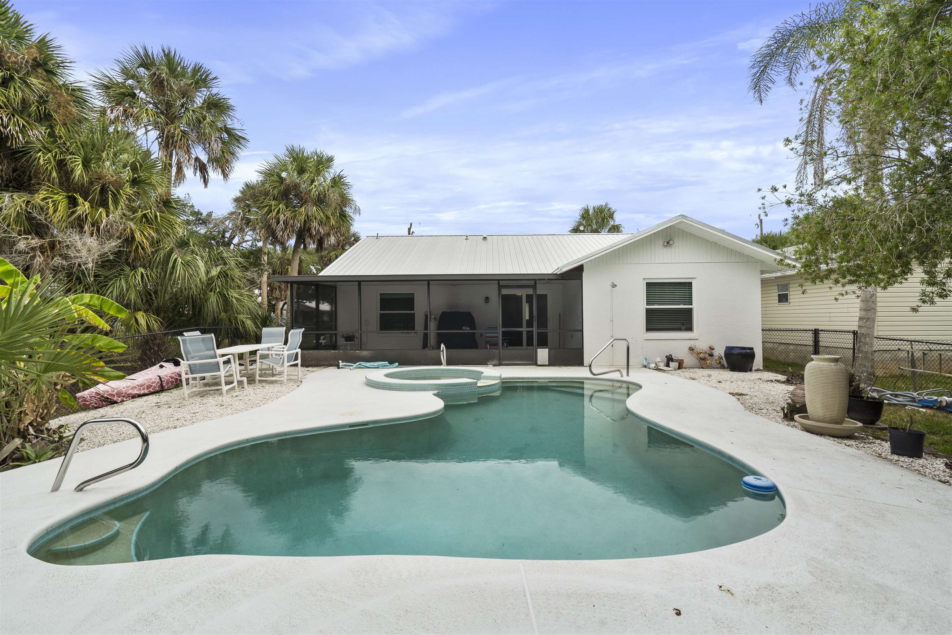 1240 S Flagler Ave