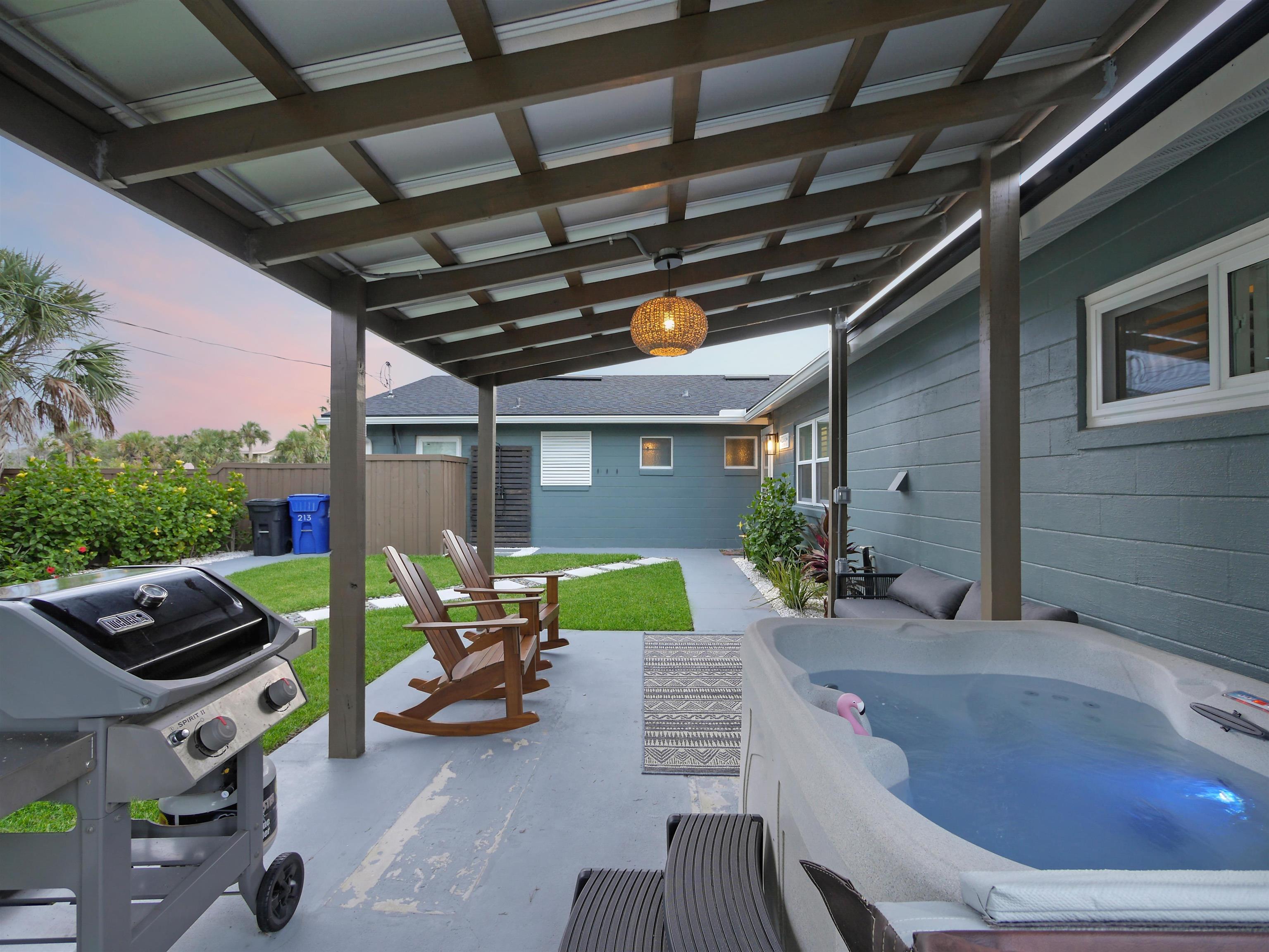 213 Palmetto Ave