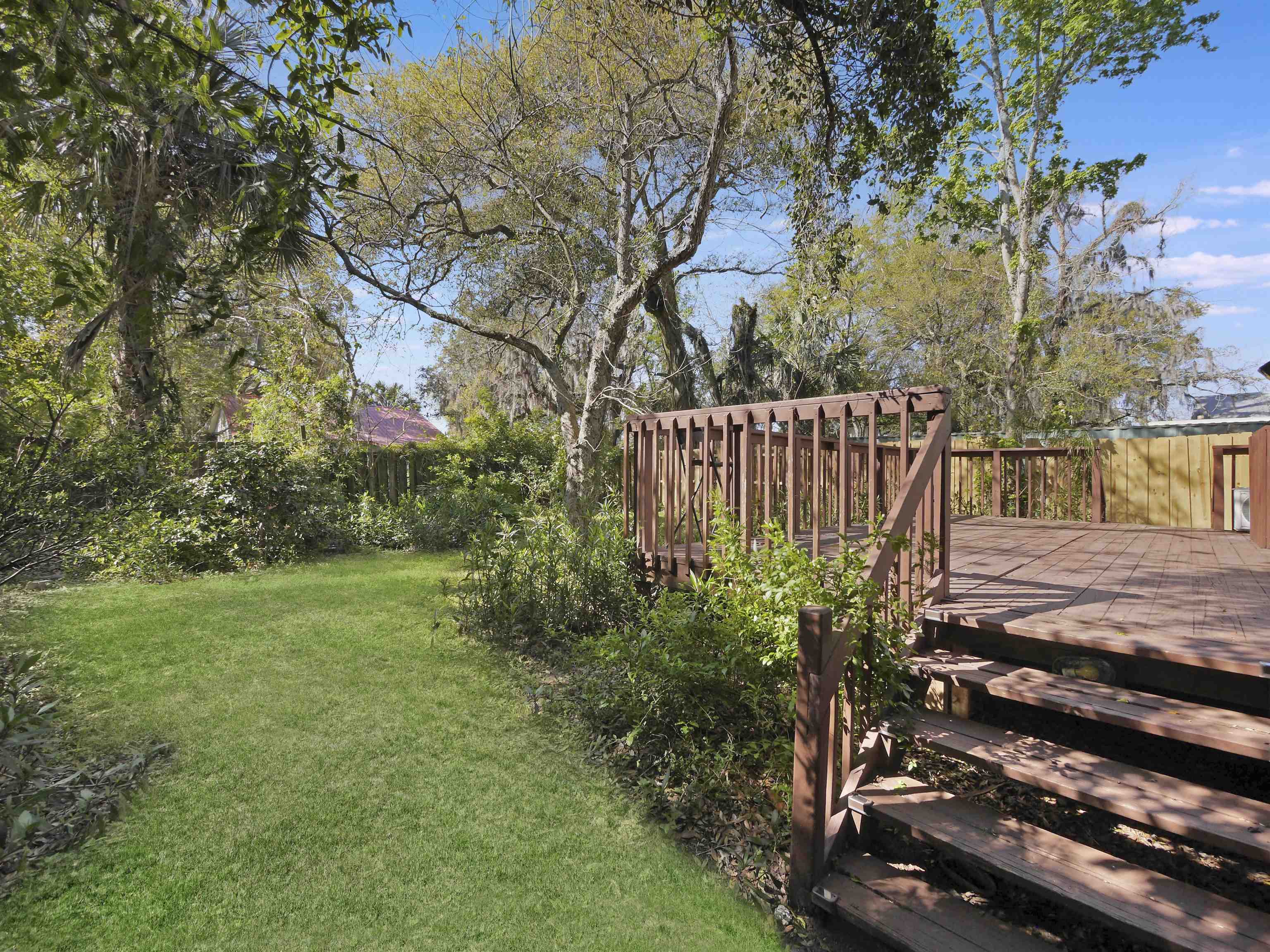 17 Aviles Dr