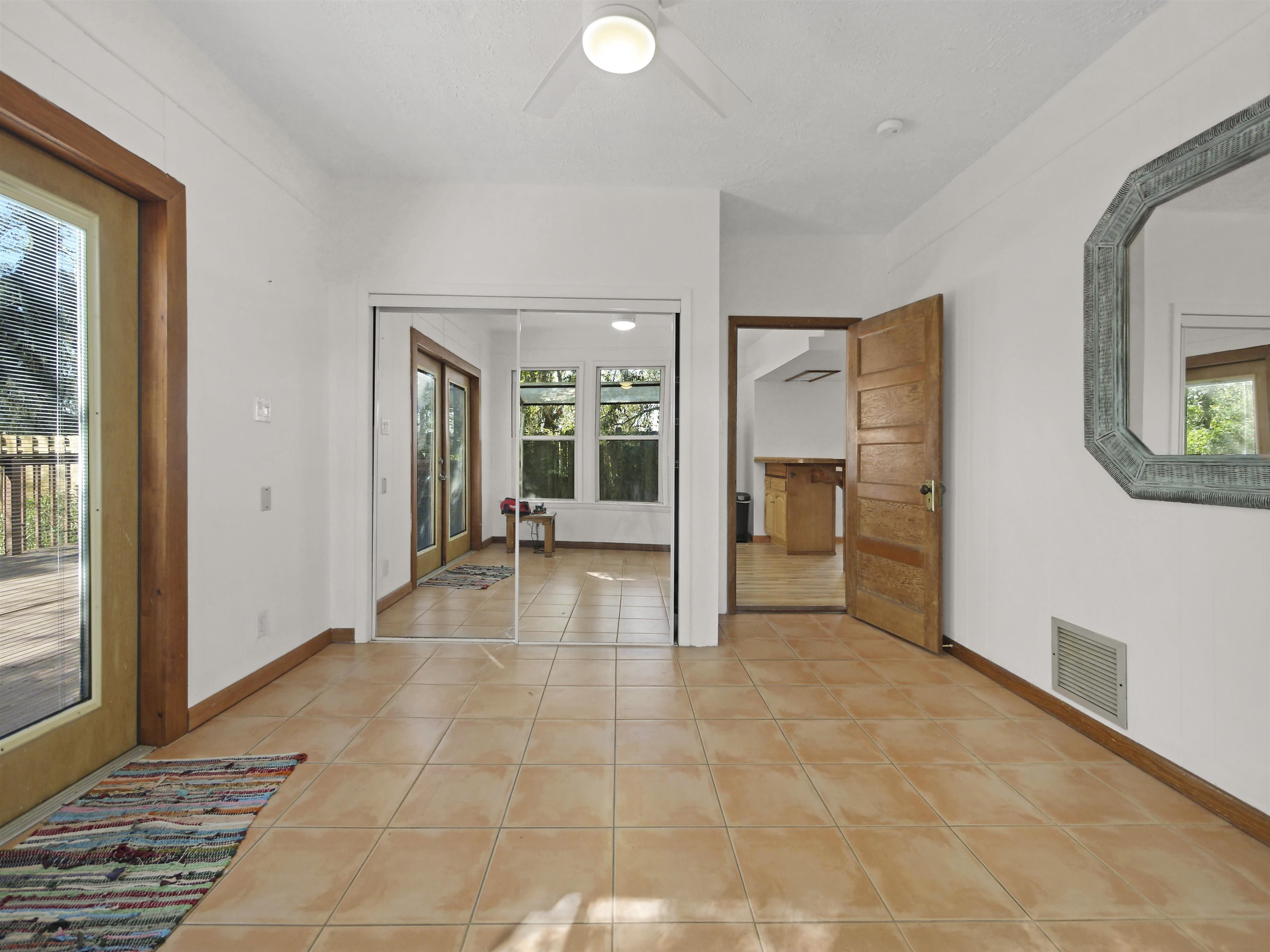 17 Aviles Dr