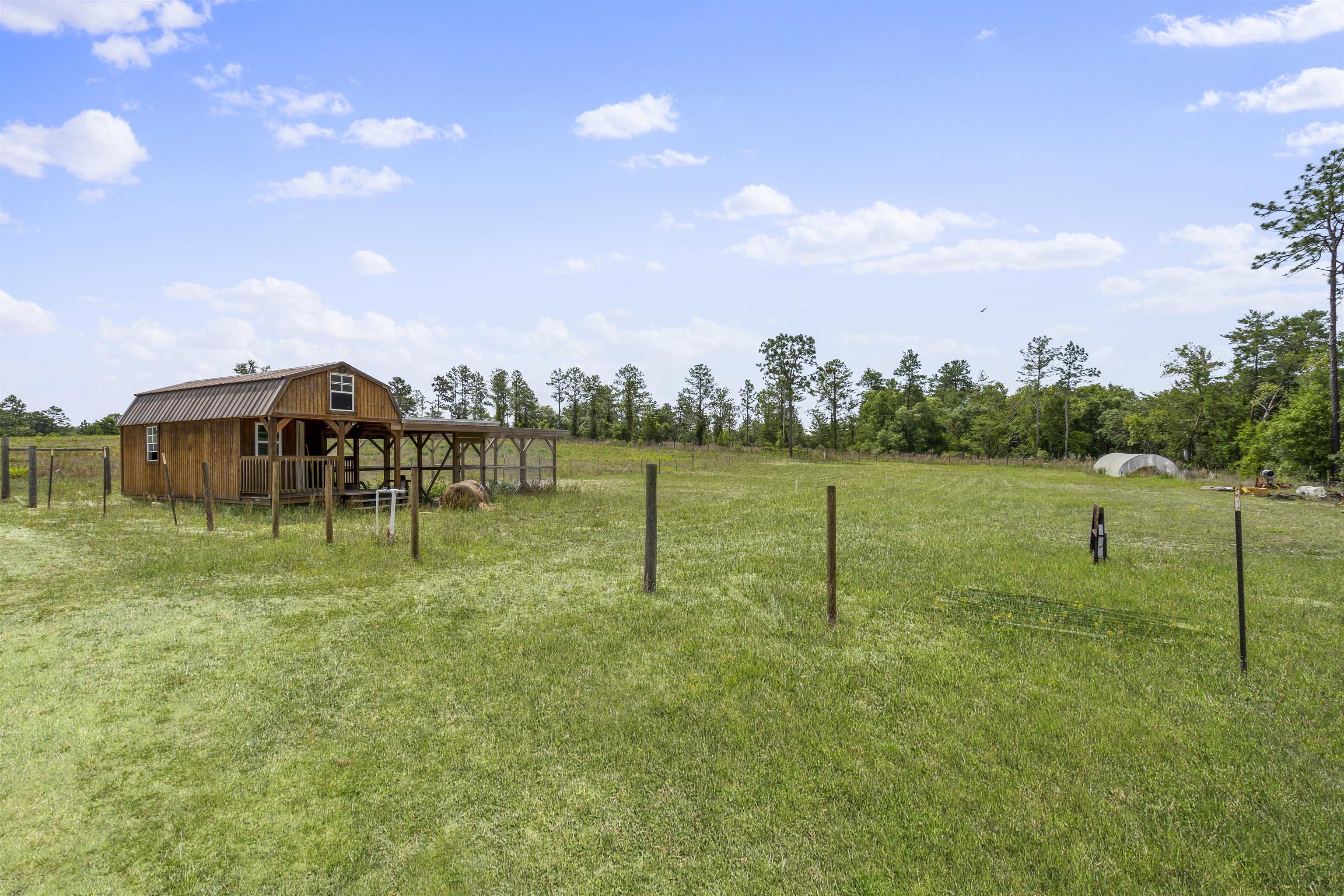 130 Strawberry Ln