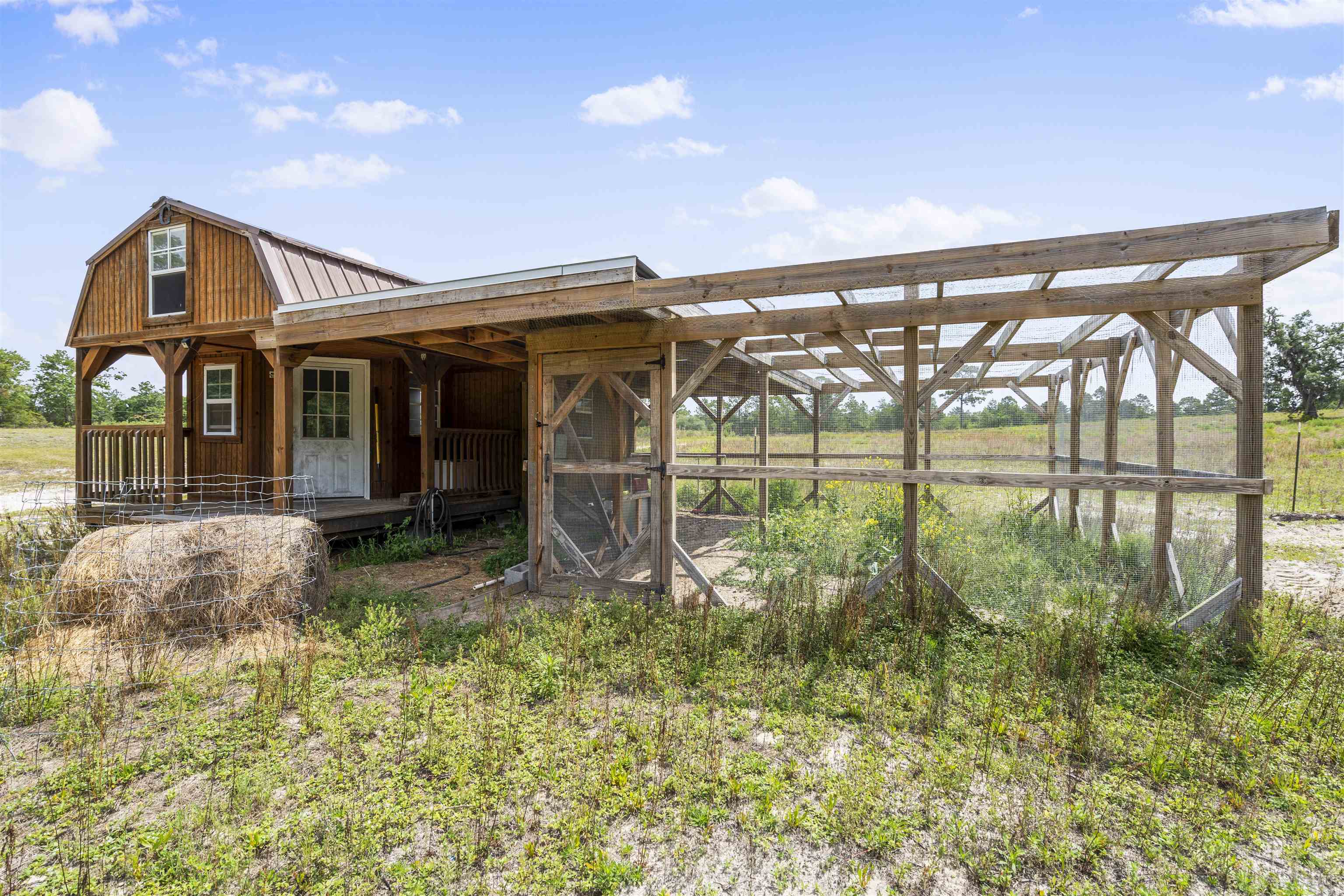 130 Strawberry Ln