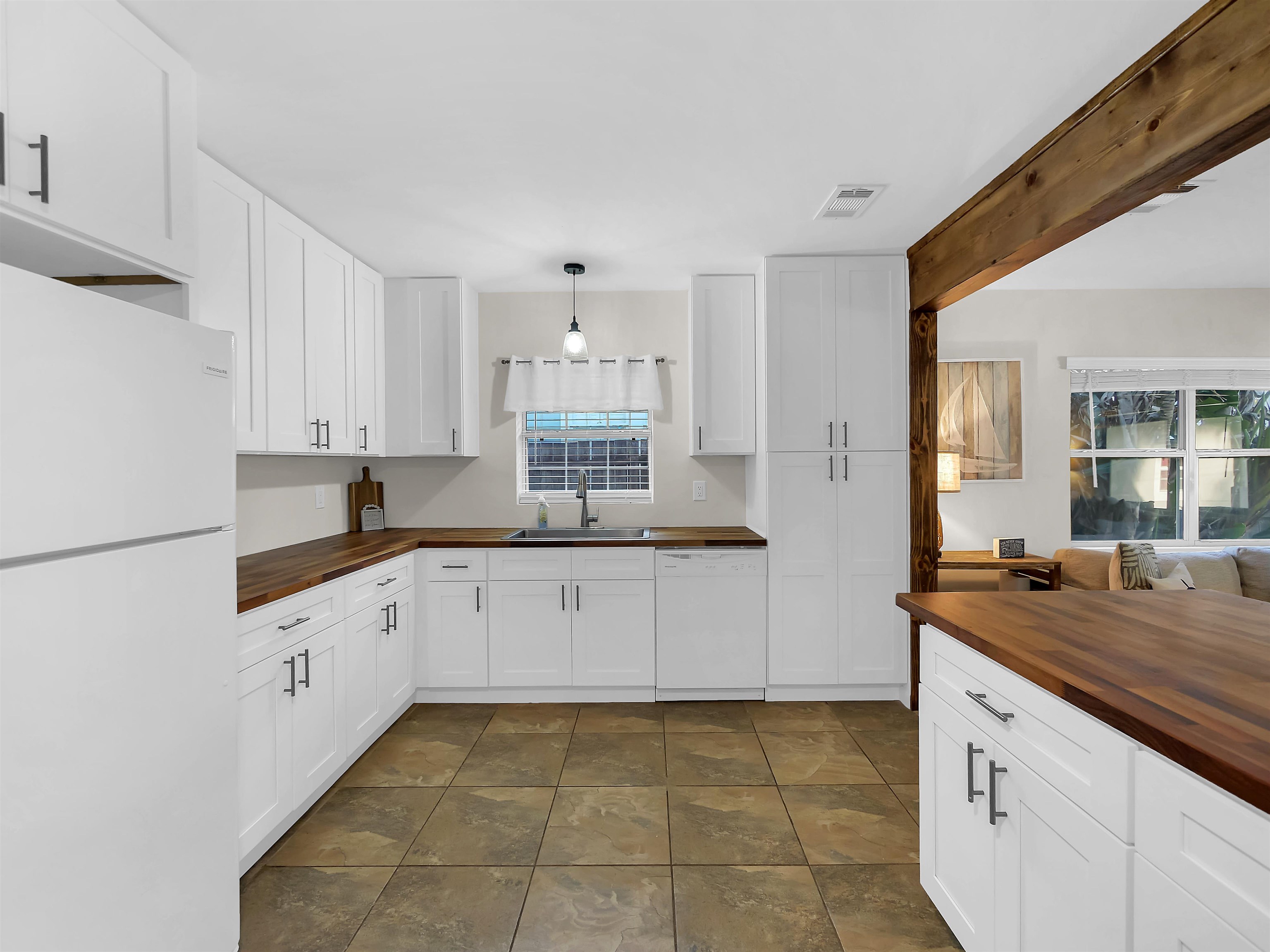 51 Bay View Dr