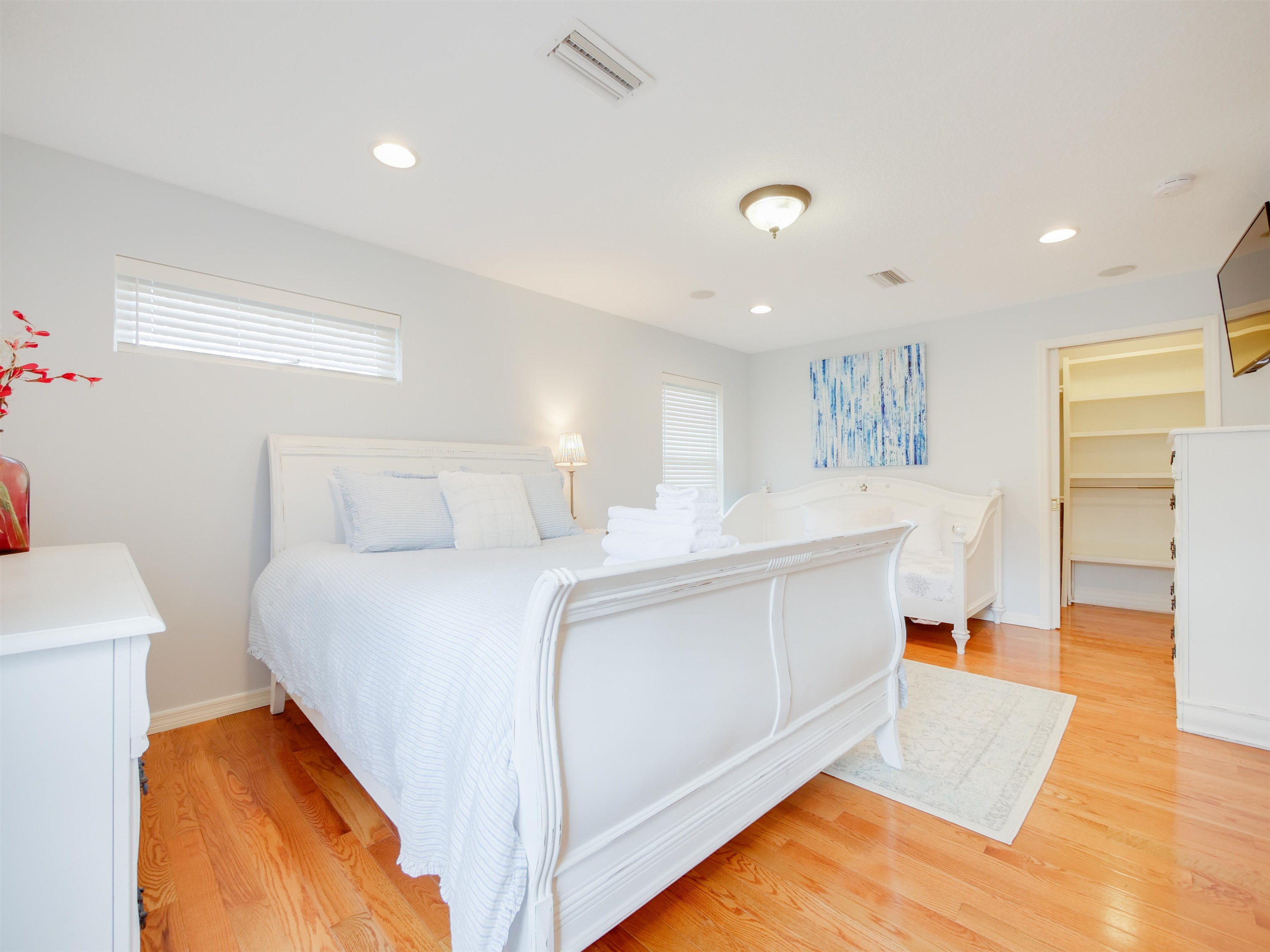 108 Cedar Ave