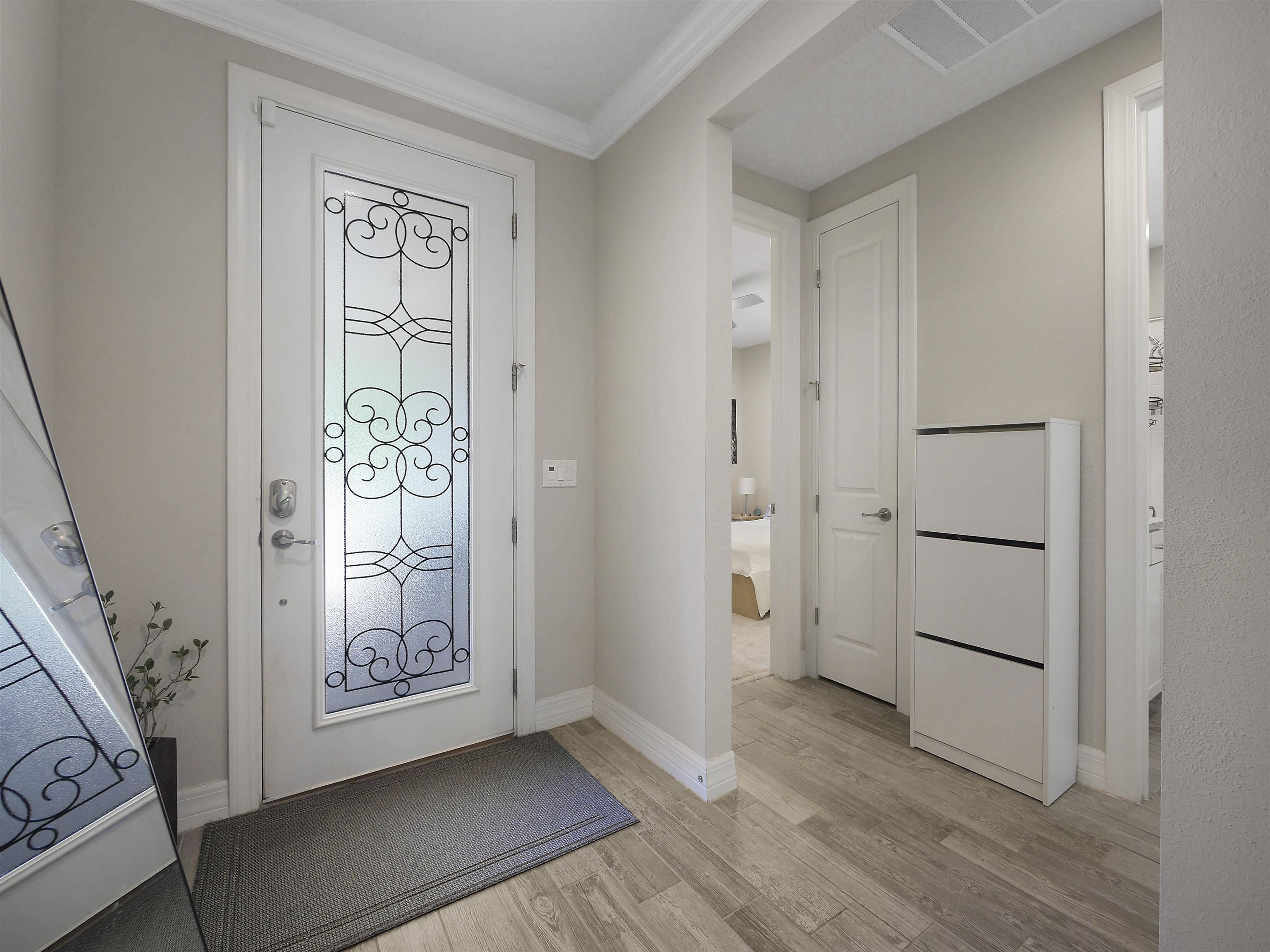96 Front Door Ln