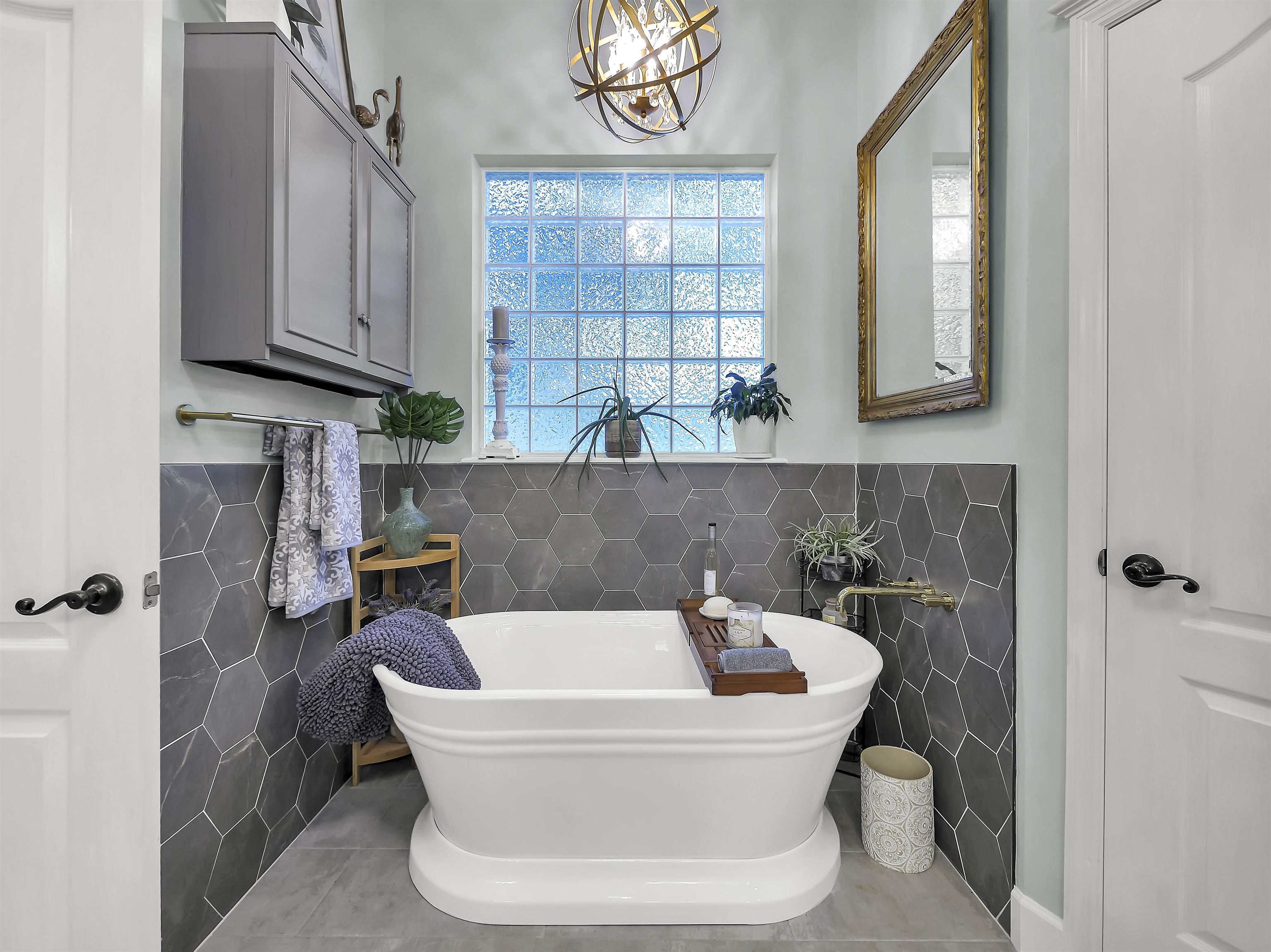 245 Fiddlers Point Dr