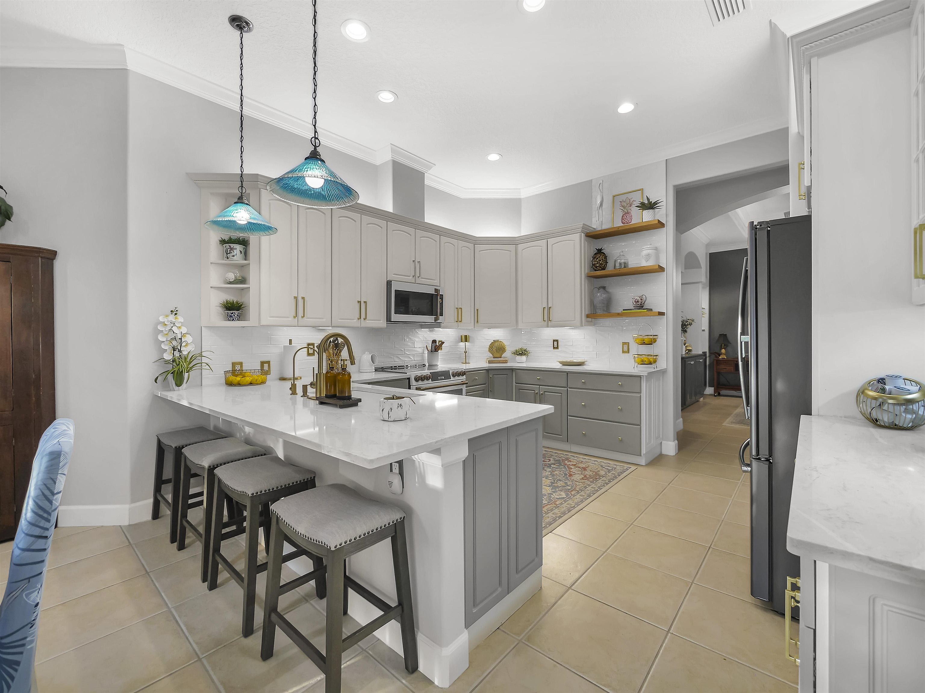 245 Fiddlers Point Dr