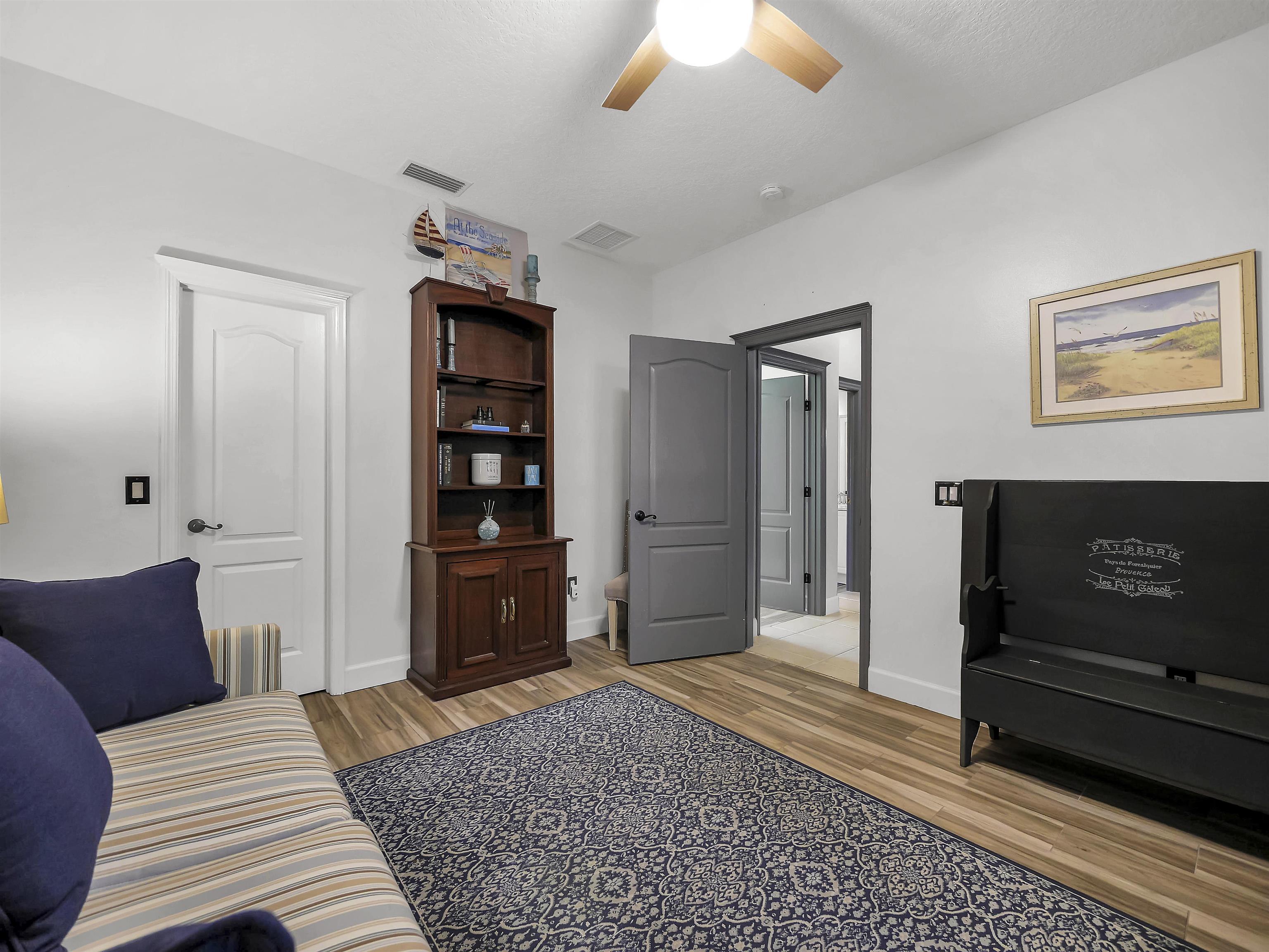 245 Fiddlers Point Dr