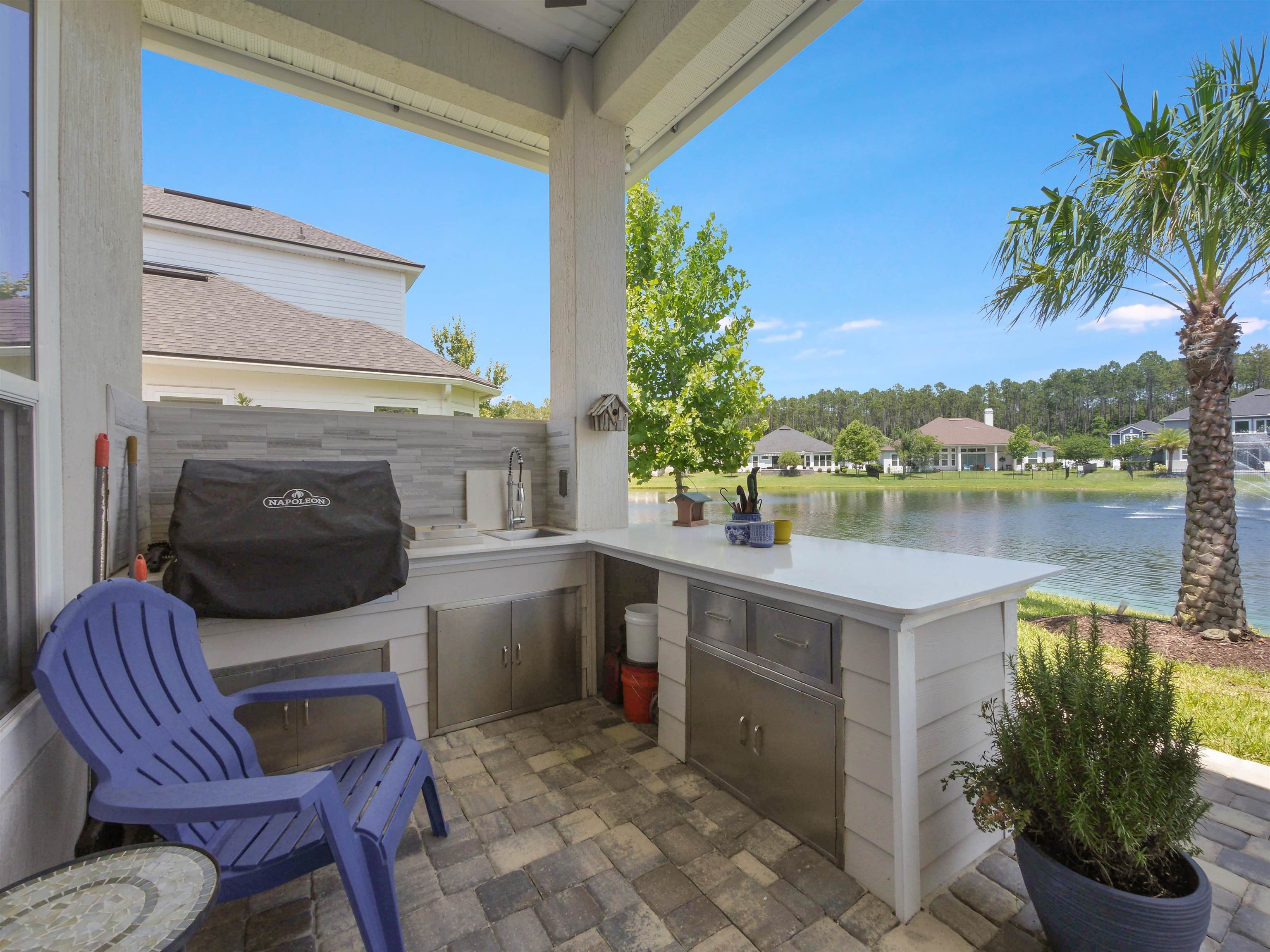 100 Coppinger Pl