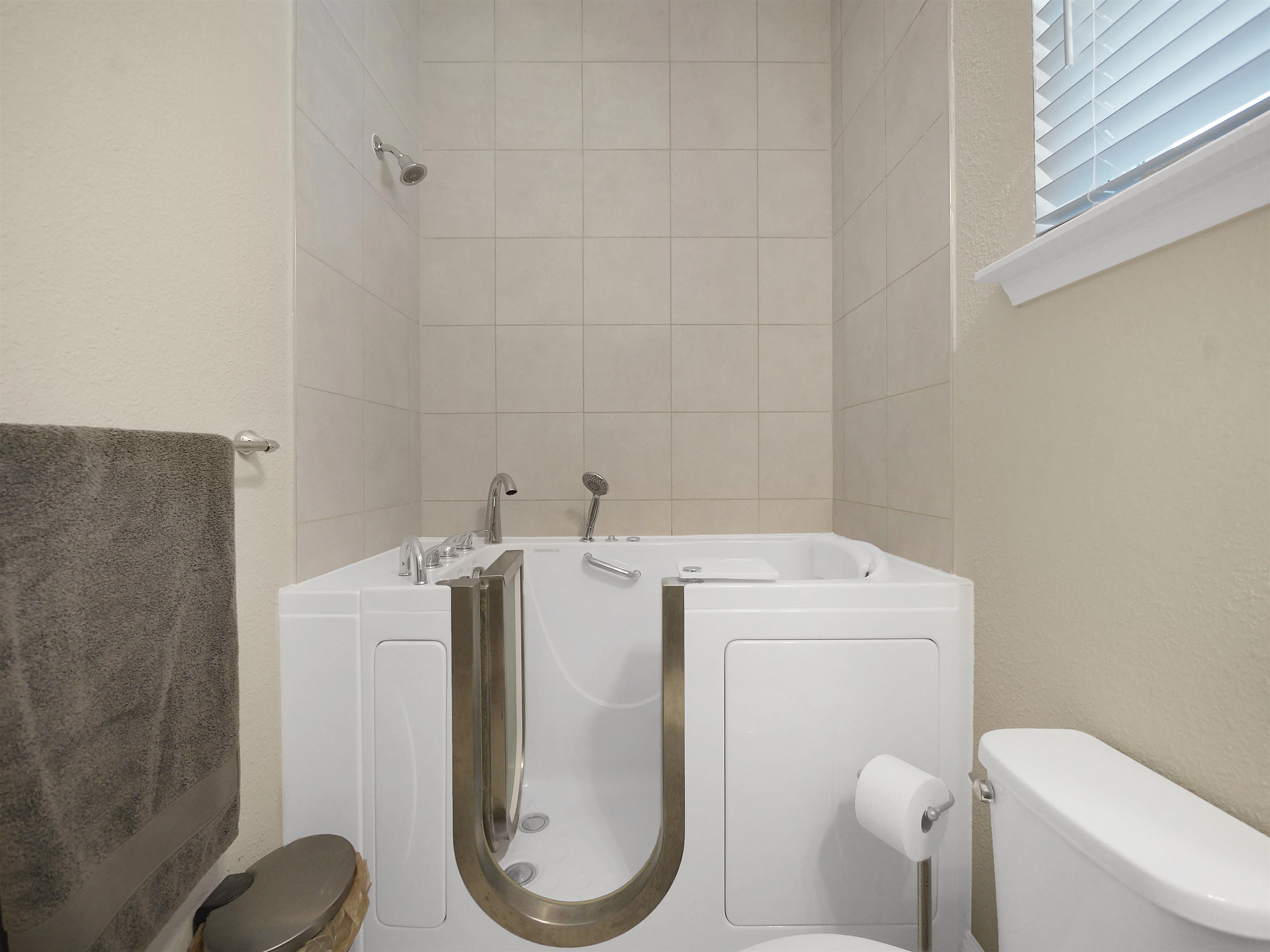 100 Coppinger Pl