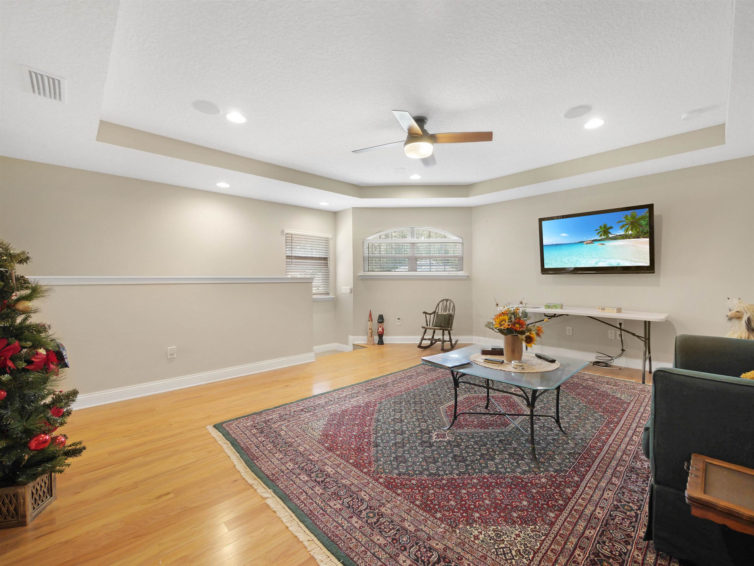 100 Coppinger Pl