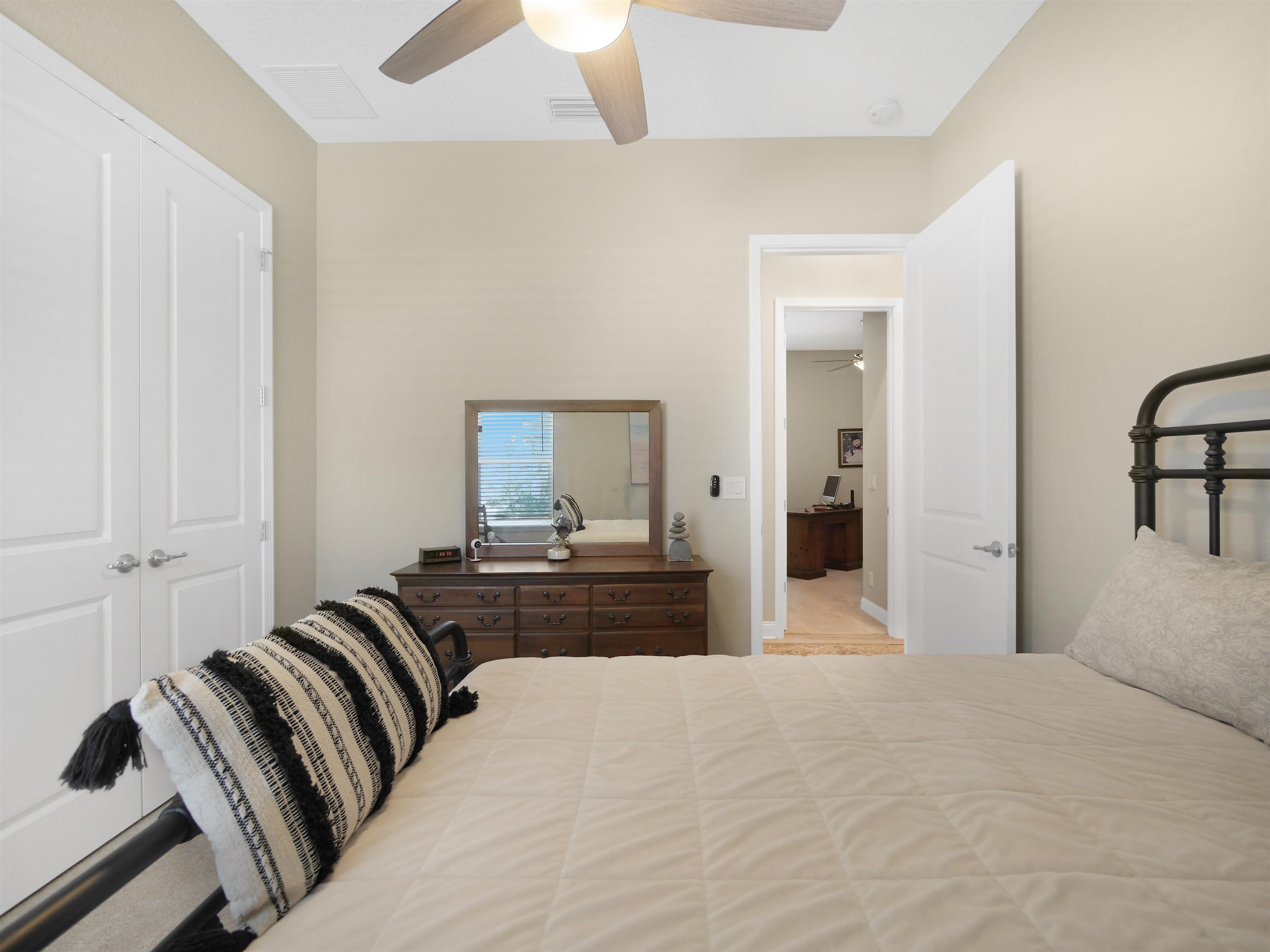 100 Coppinger Pl