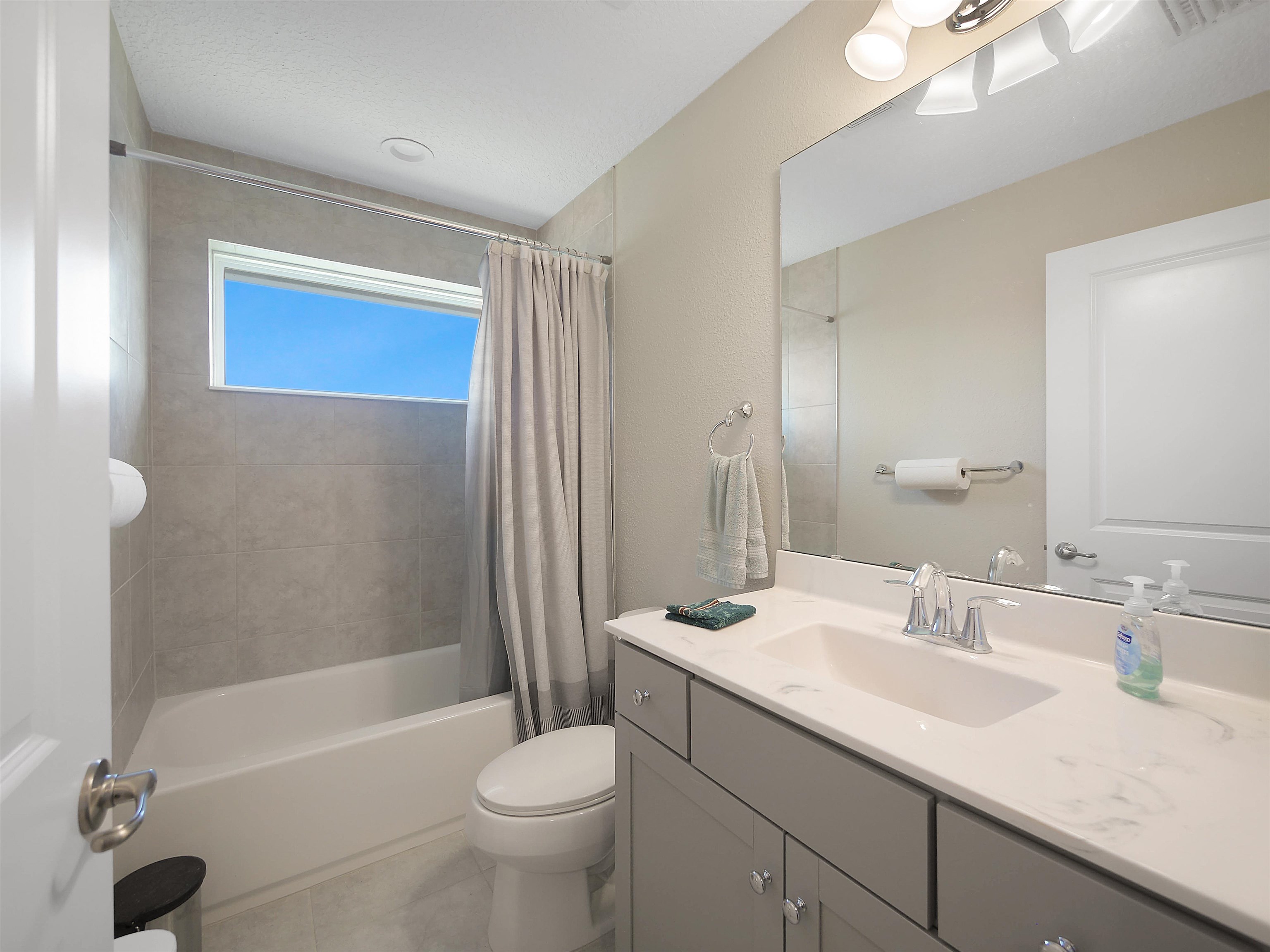 100 Coppinger Pl