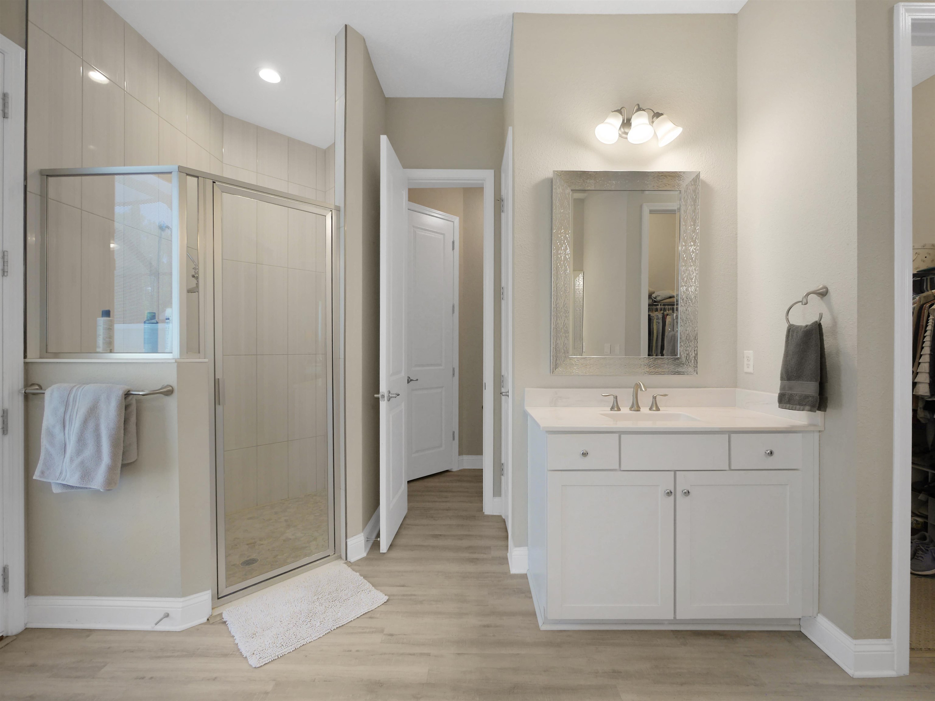 100 Coppinger Pl