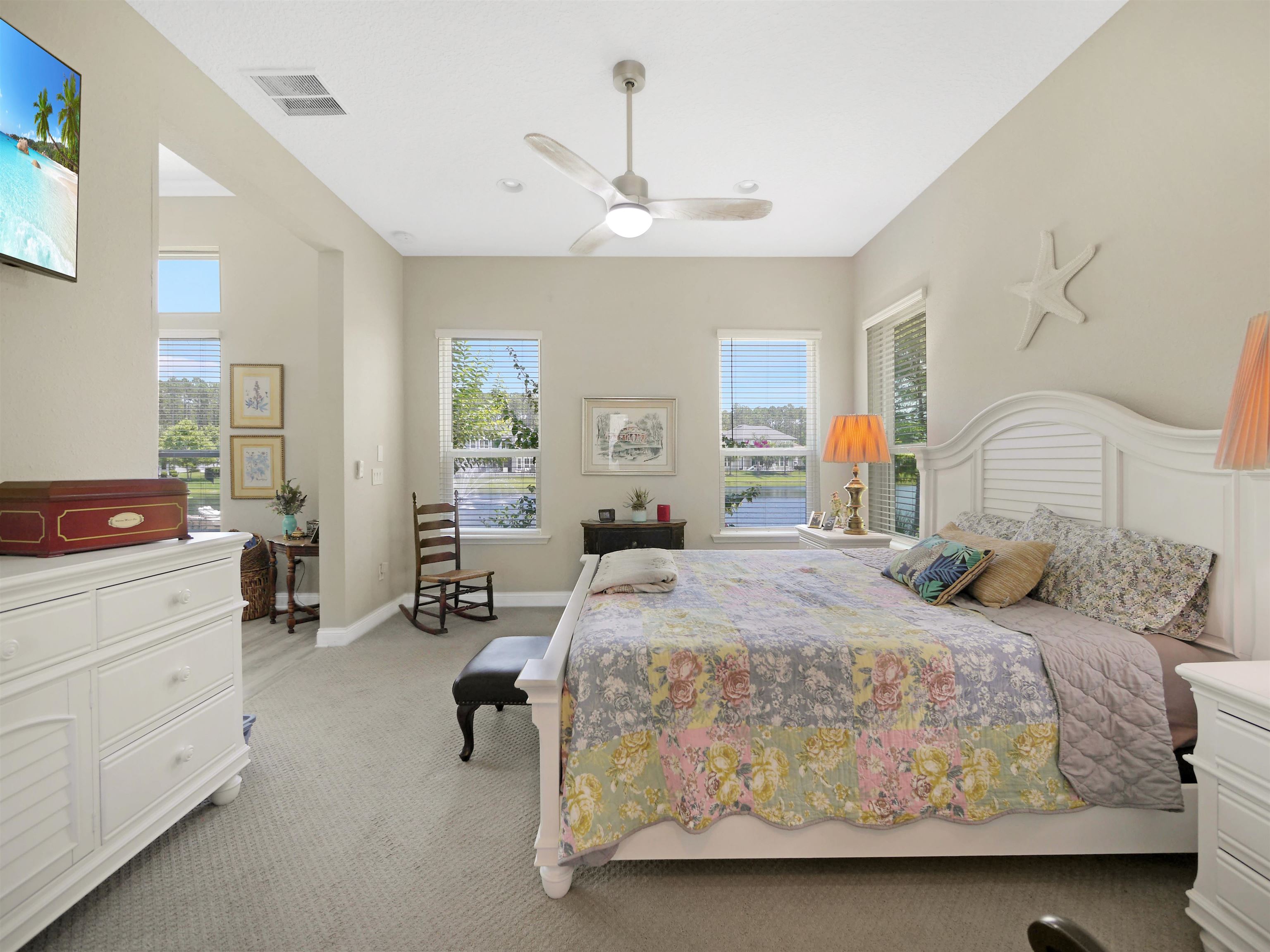 100 Coppinger Pl